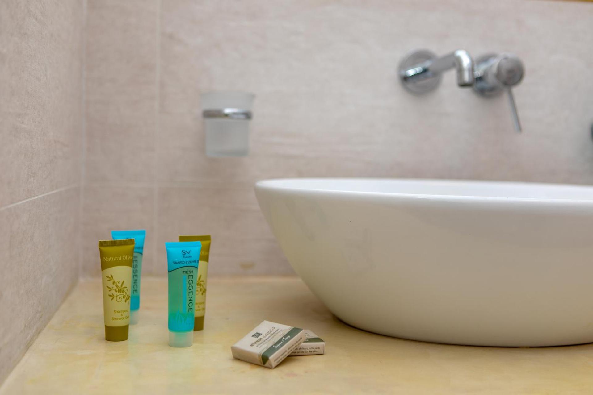 Naxos Illusion Nikos Verikokos