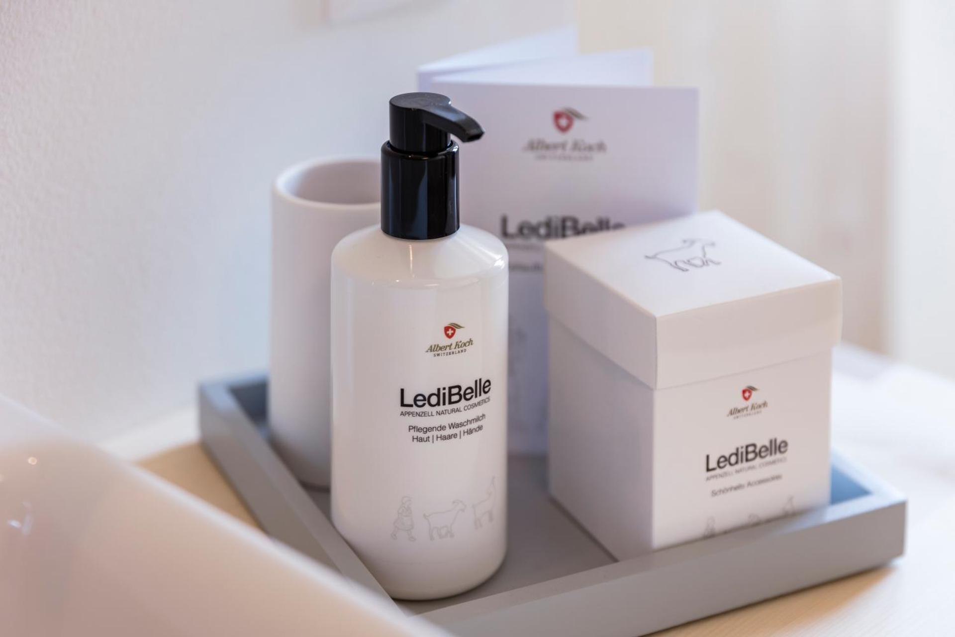 Neuhof Gäste-& Schokohaus