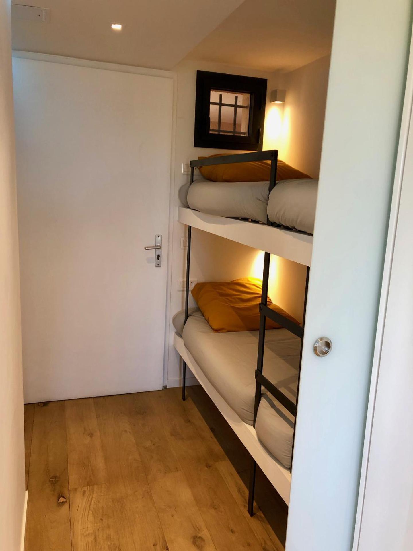 Appartement climatisé refait à neuf - VUE MER Saint-Tropez - Piscine- 50m plage