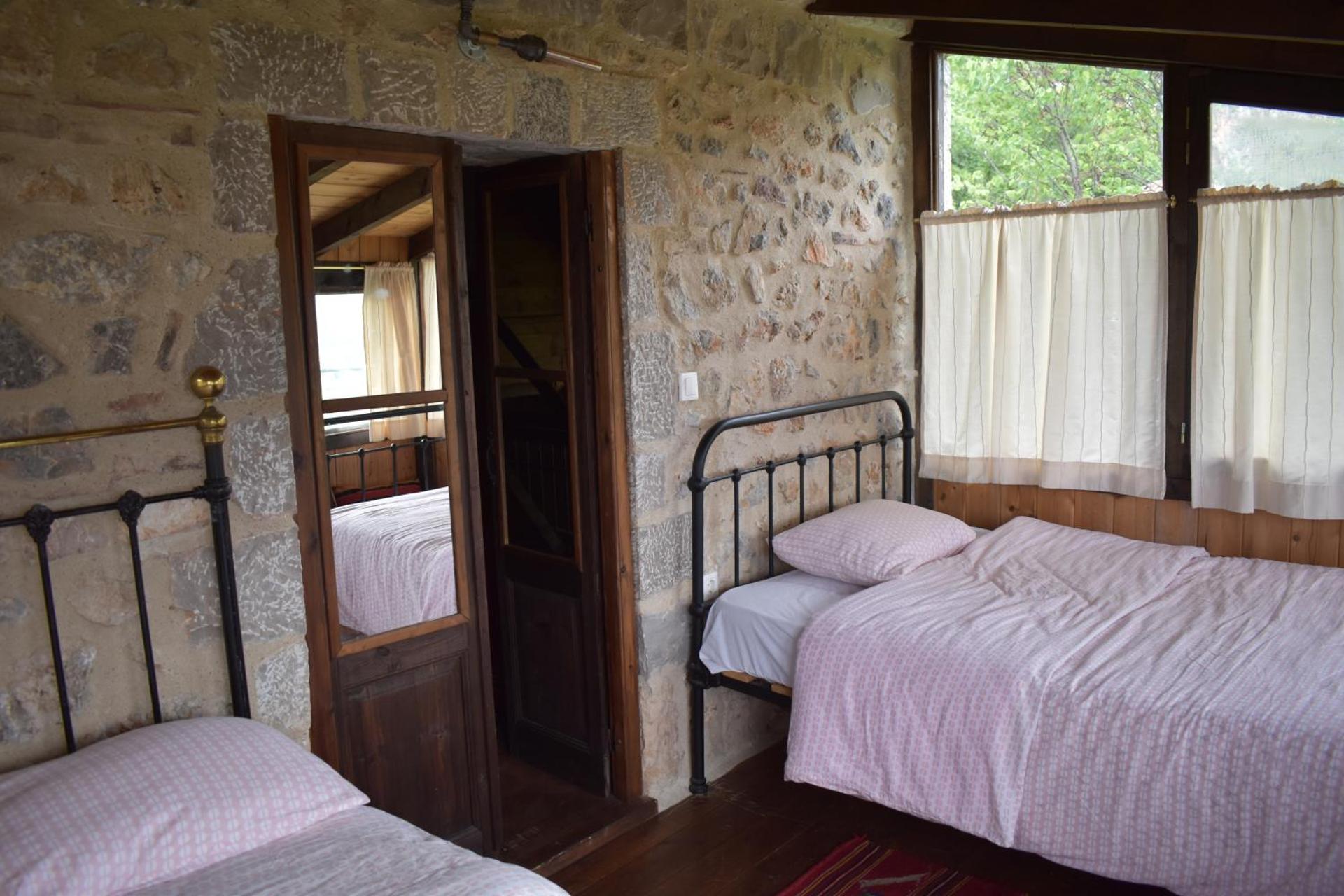 Small Stone Maisonette 1