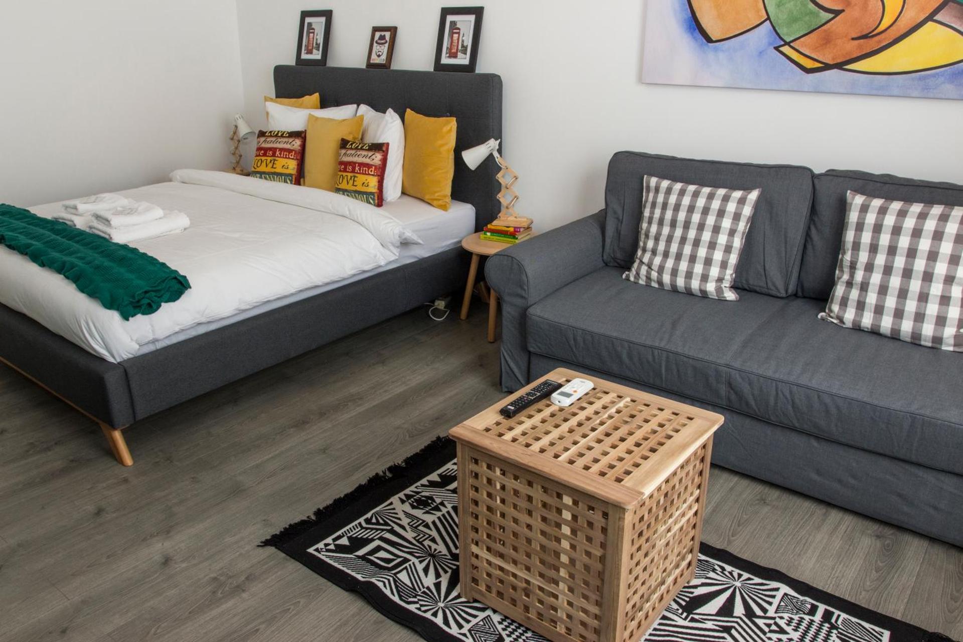 Photo of the whole room