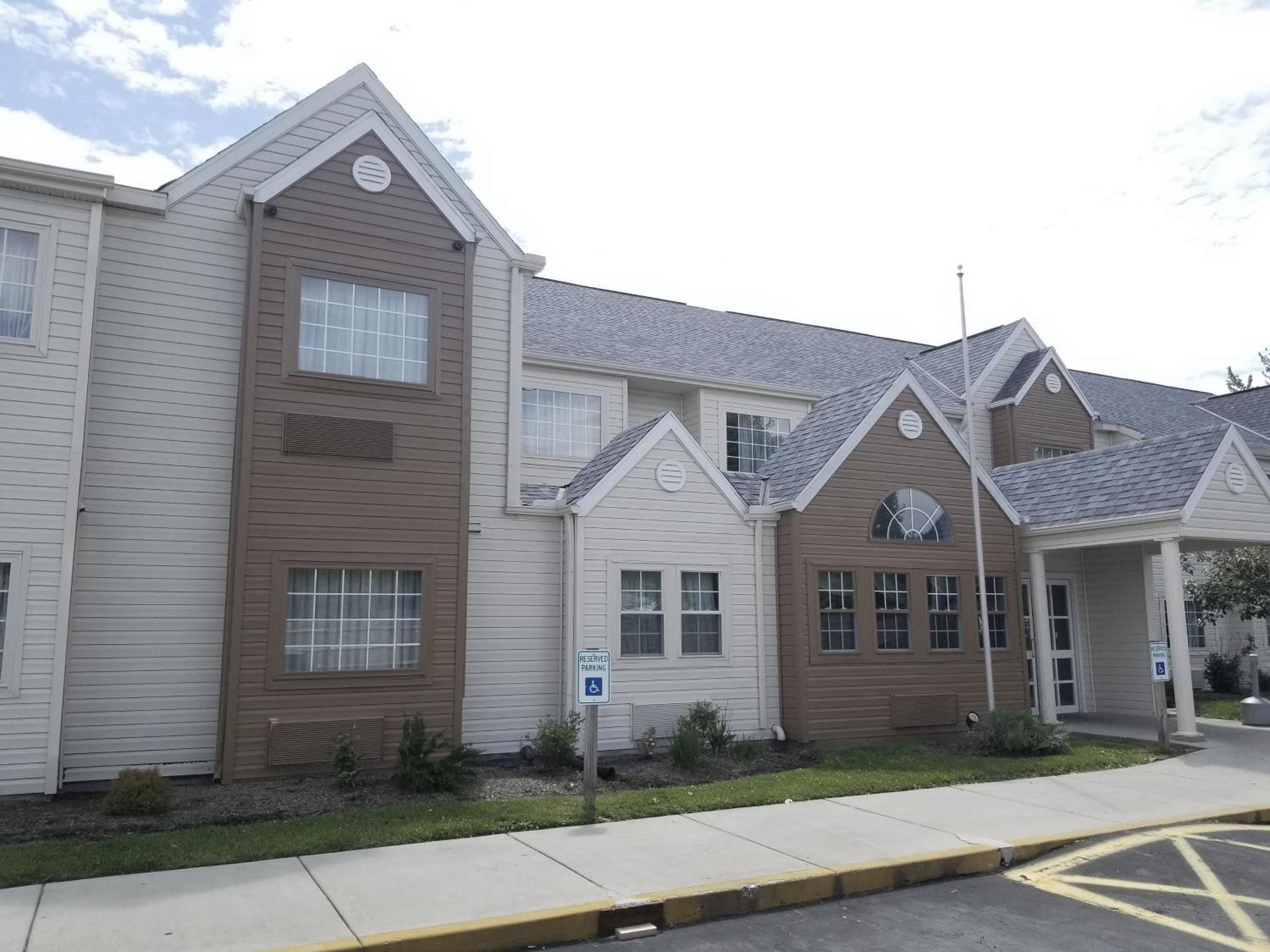 Microtel Inn & Suites by Wyndham Riverside