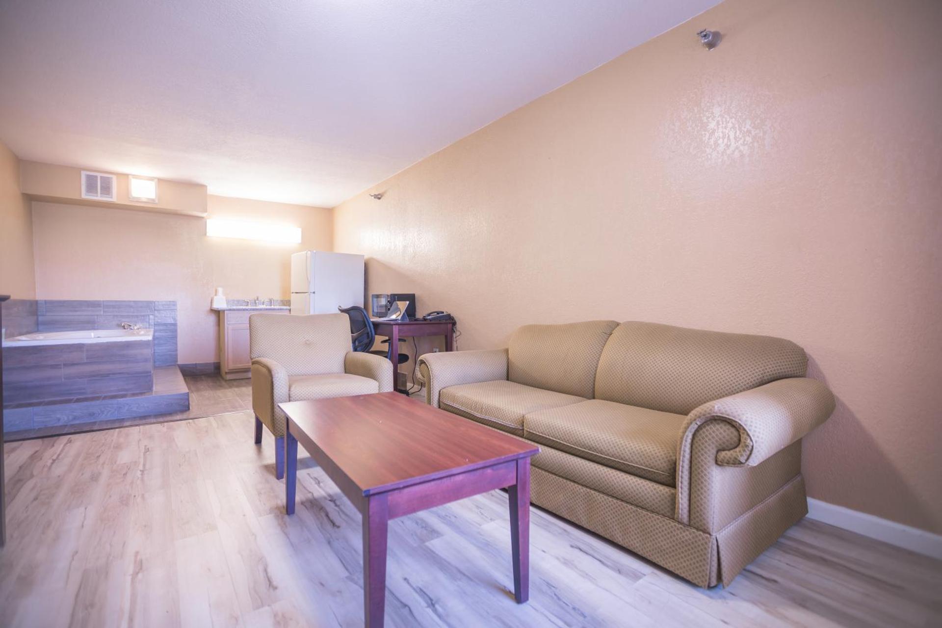 The Crossroads Hotel and Suites Irving