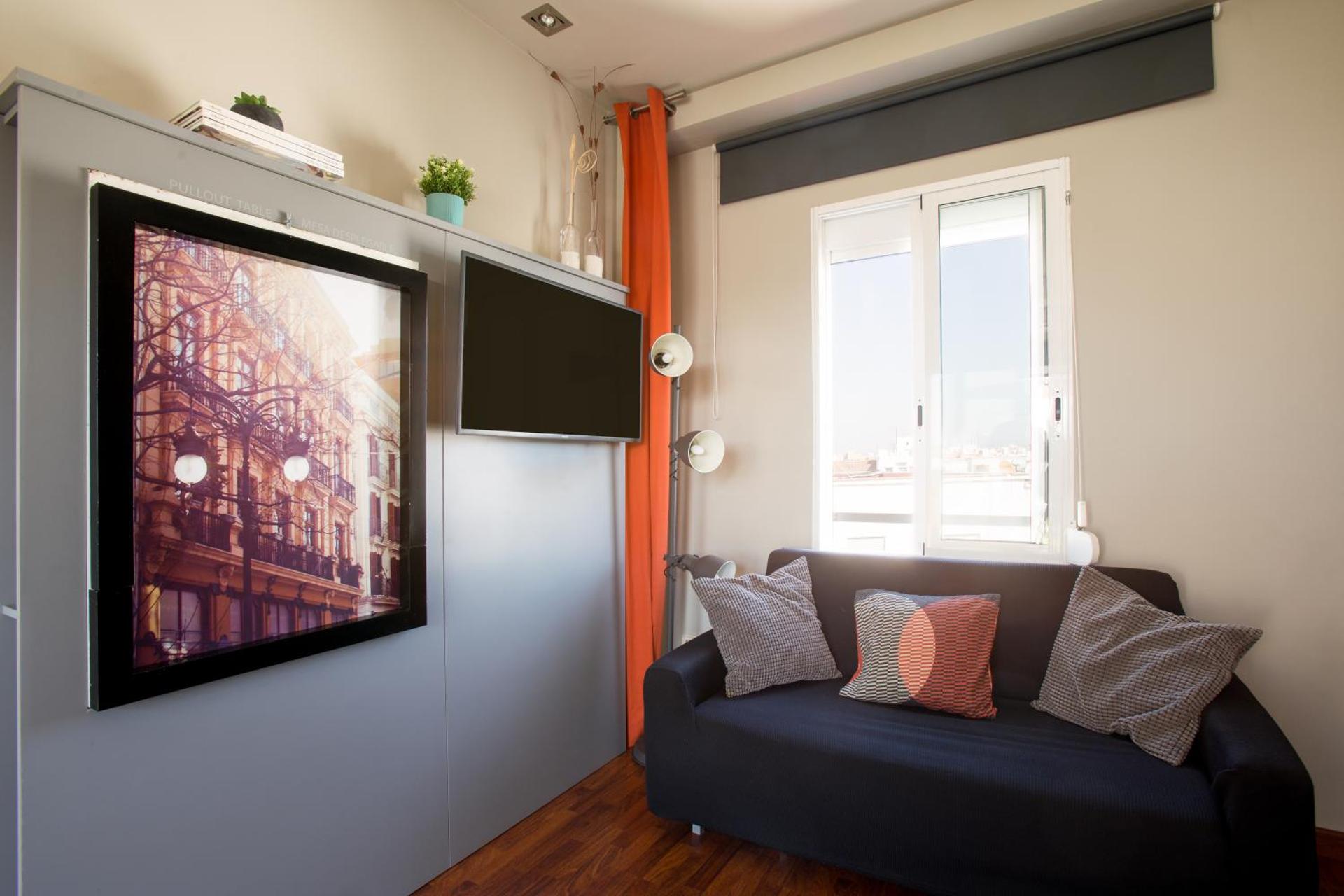 Communal lounge/ TV room