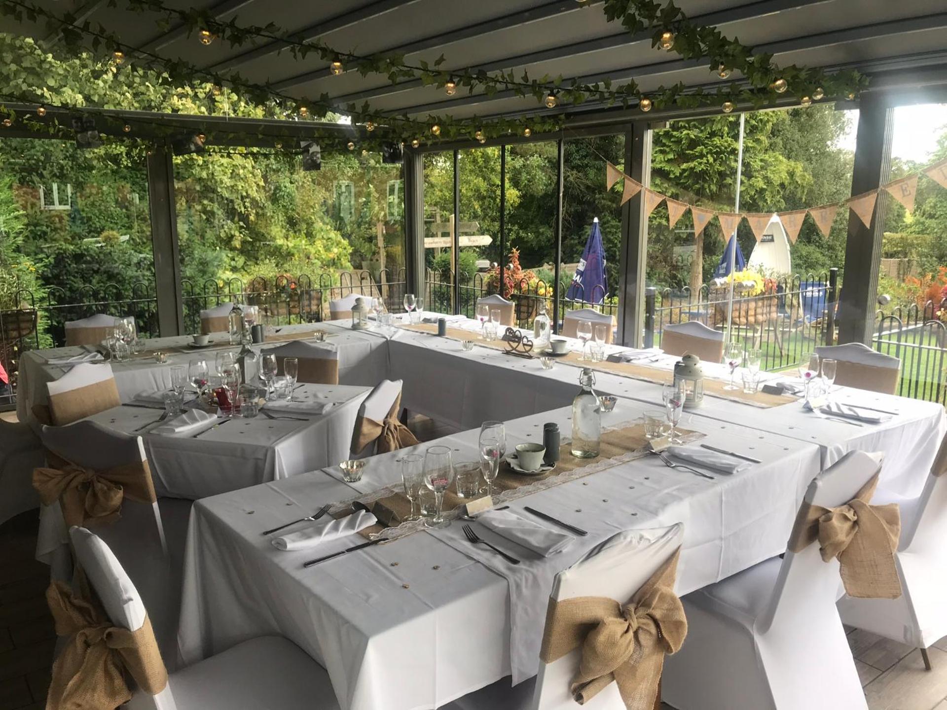 Strawberry Bank Hotel, NEC