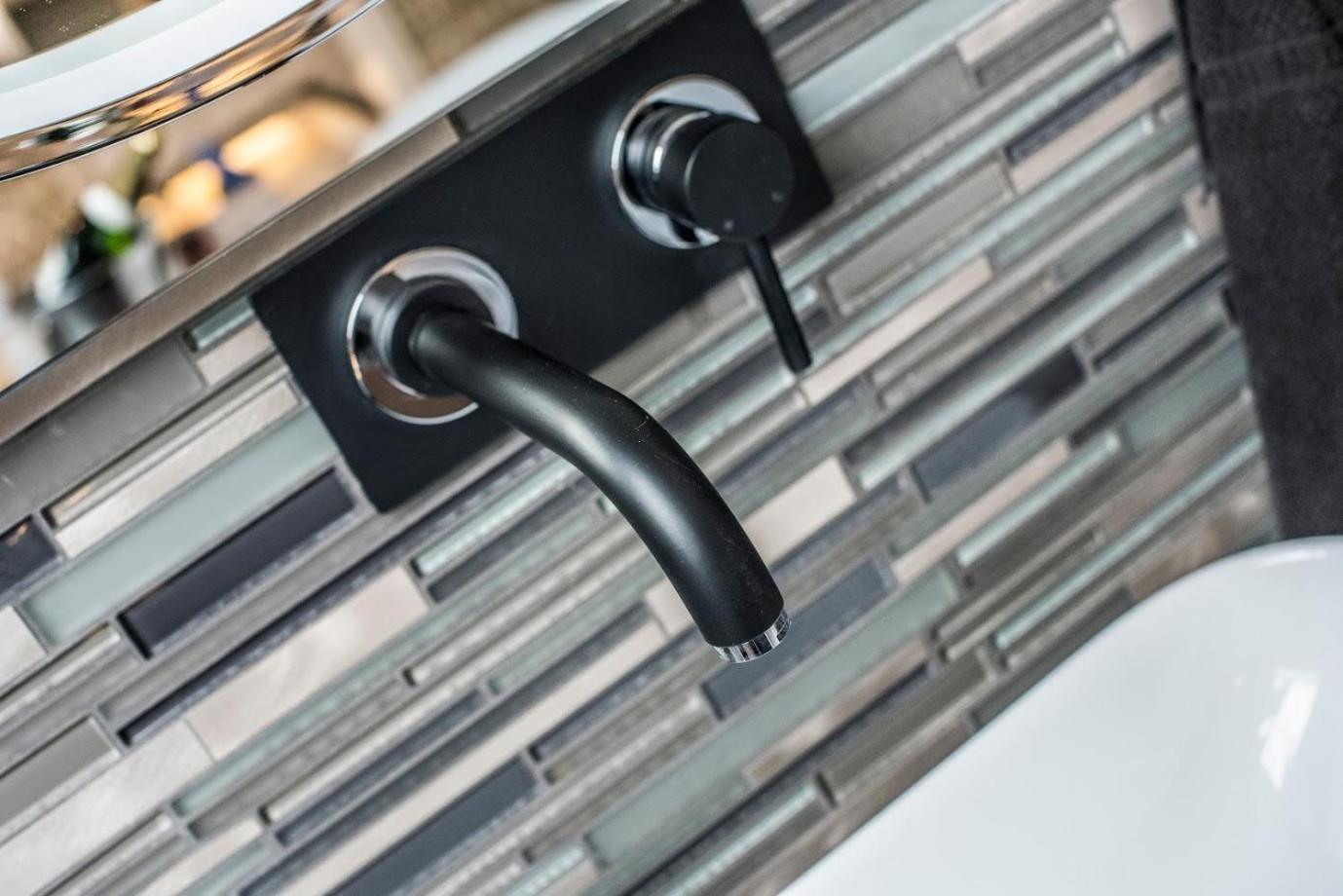 Arthur's Bar & Accommodation