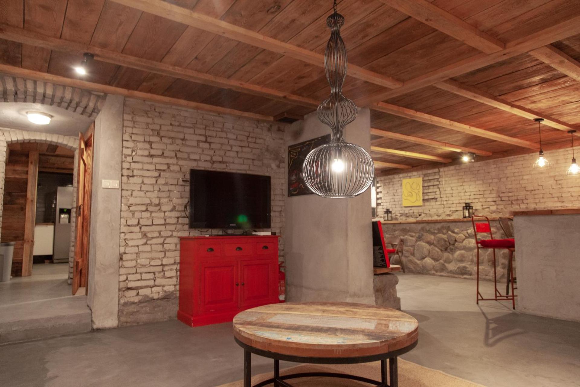 Communal lounge/ TV room