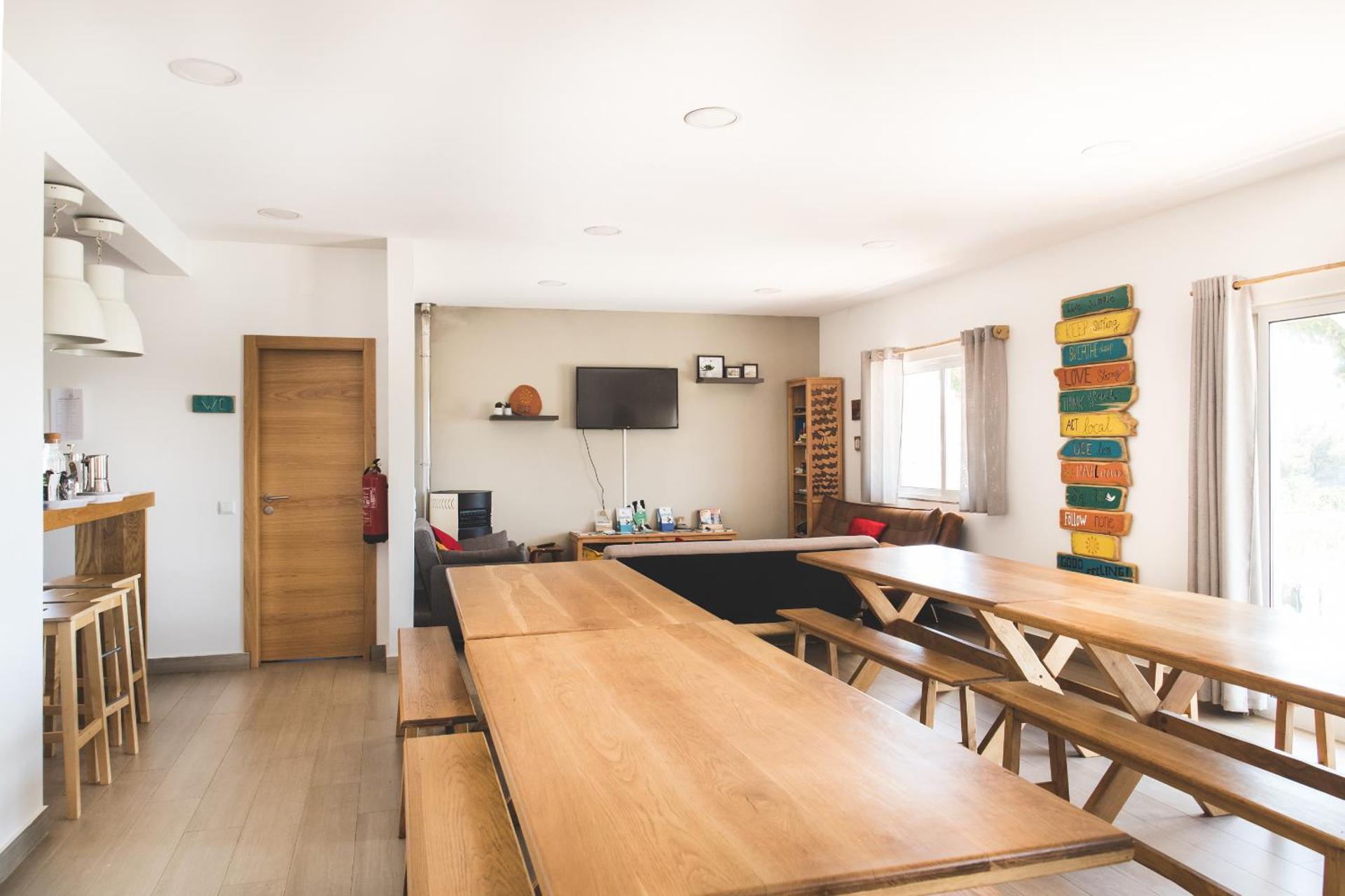 Communal lounge/ TV room