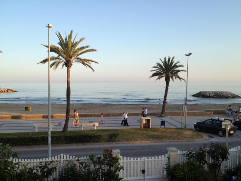 Apartamento Primera Linea de Mar, Cunit