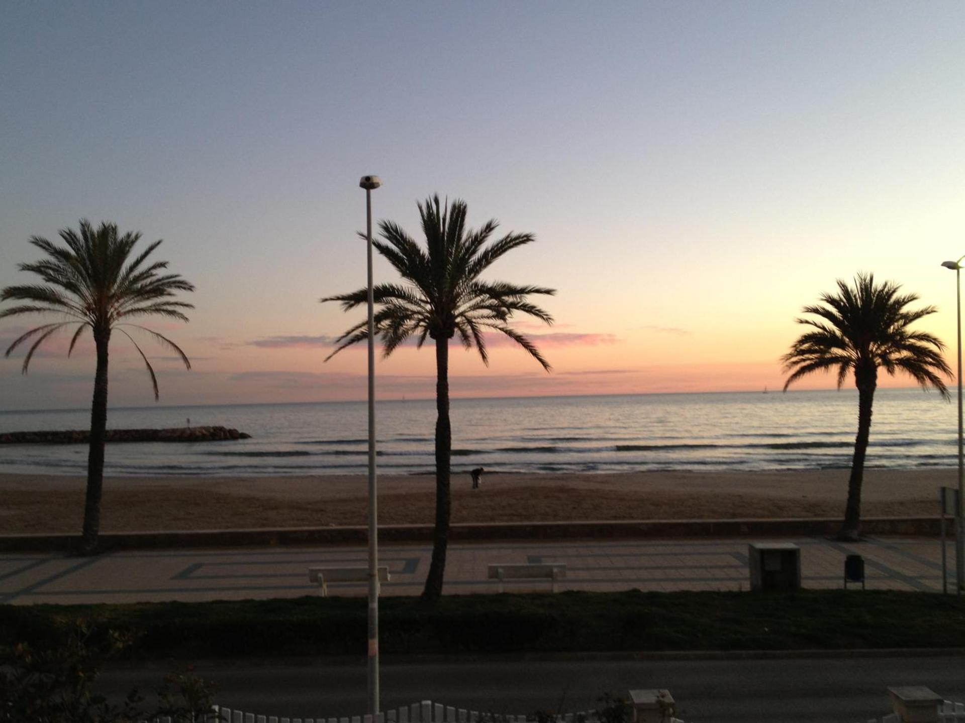 Apartamento Primera Linea de Mar, Cunit