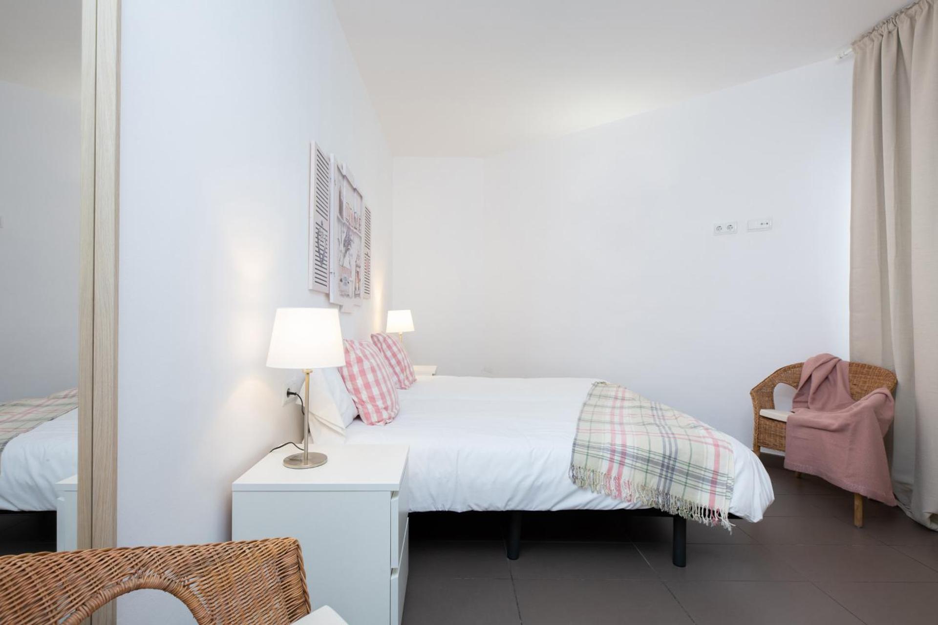 Apartamentos Cornellalux