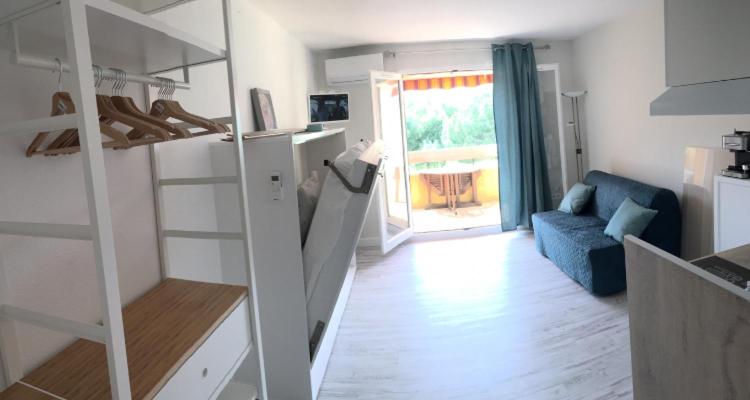 Studio rénové balcon ensoleillé et calme