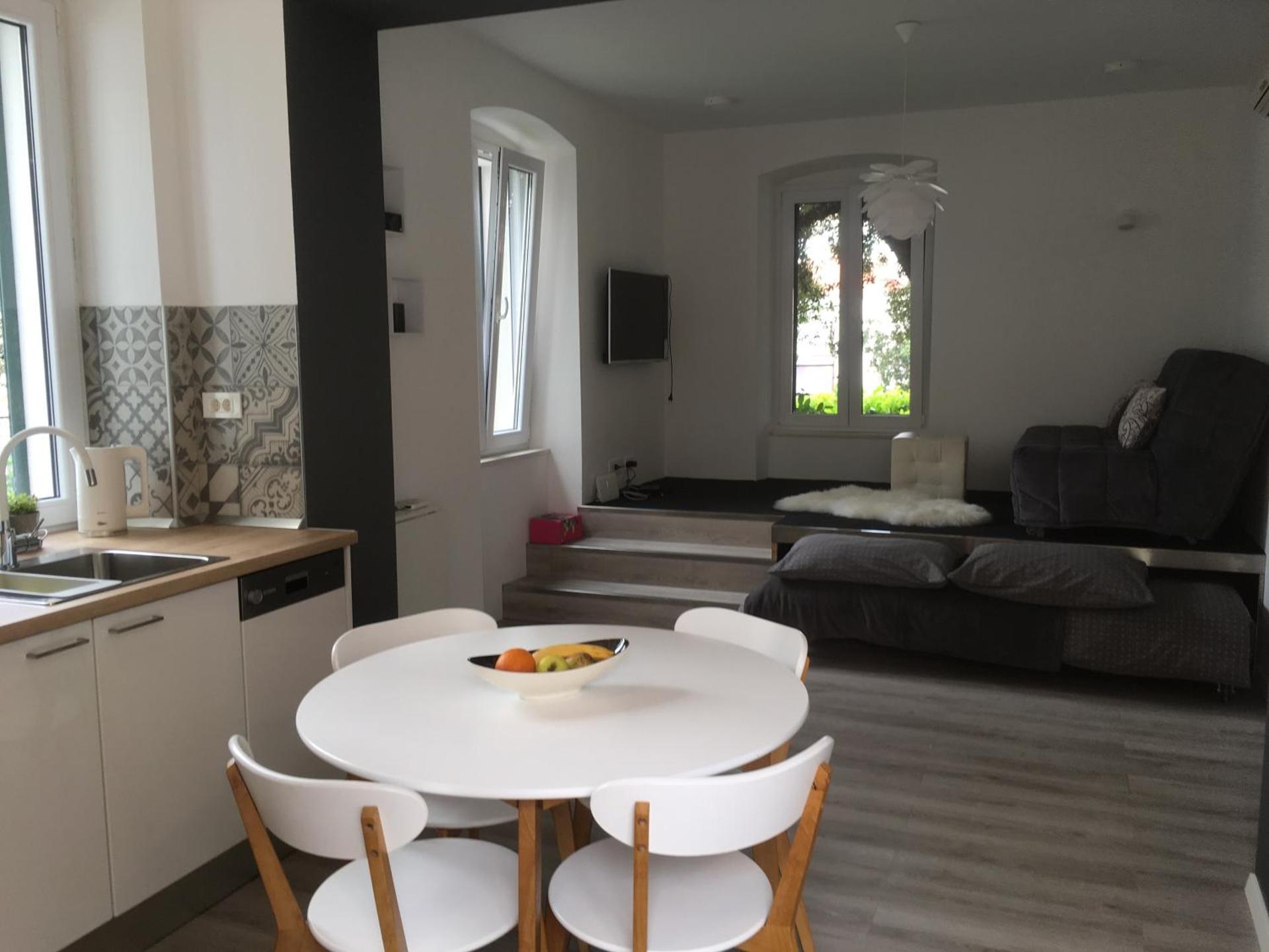 Vana & Tea Luxury Studio Apartment