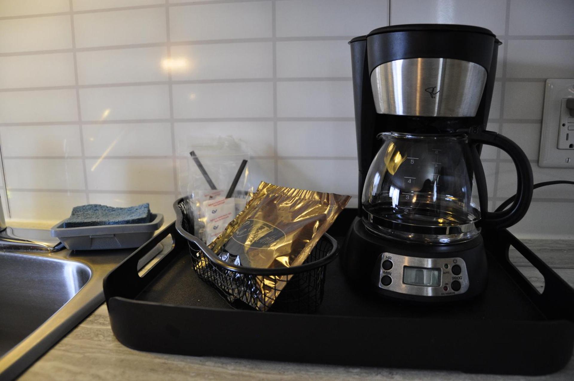 Coffee/tea facilities