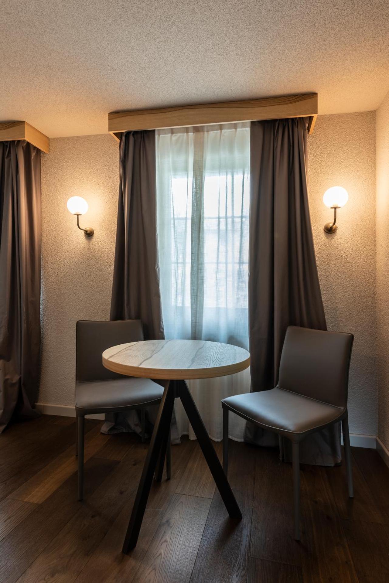 Junior Suite with Mountain View