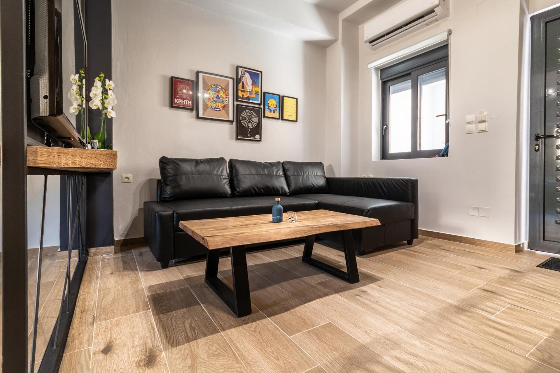 MOS Luxury City Suites - The R suite