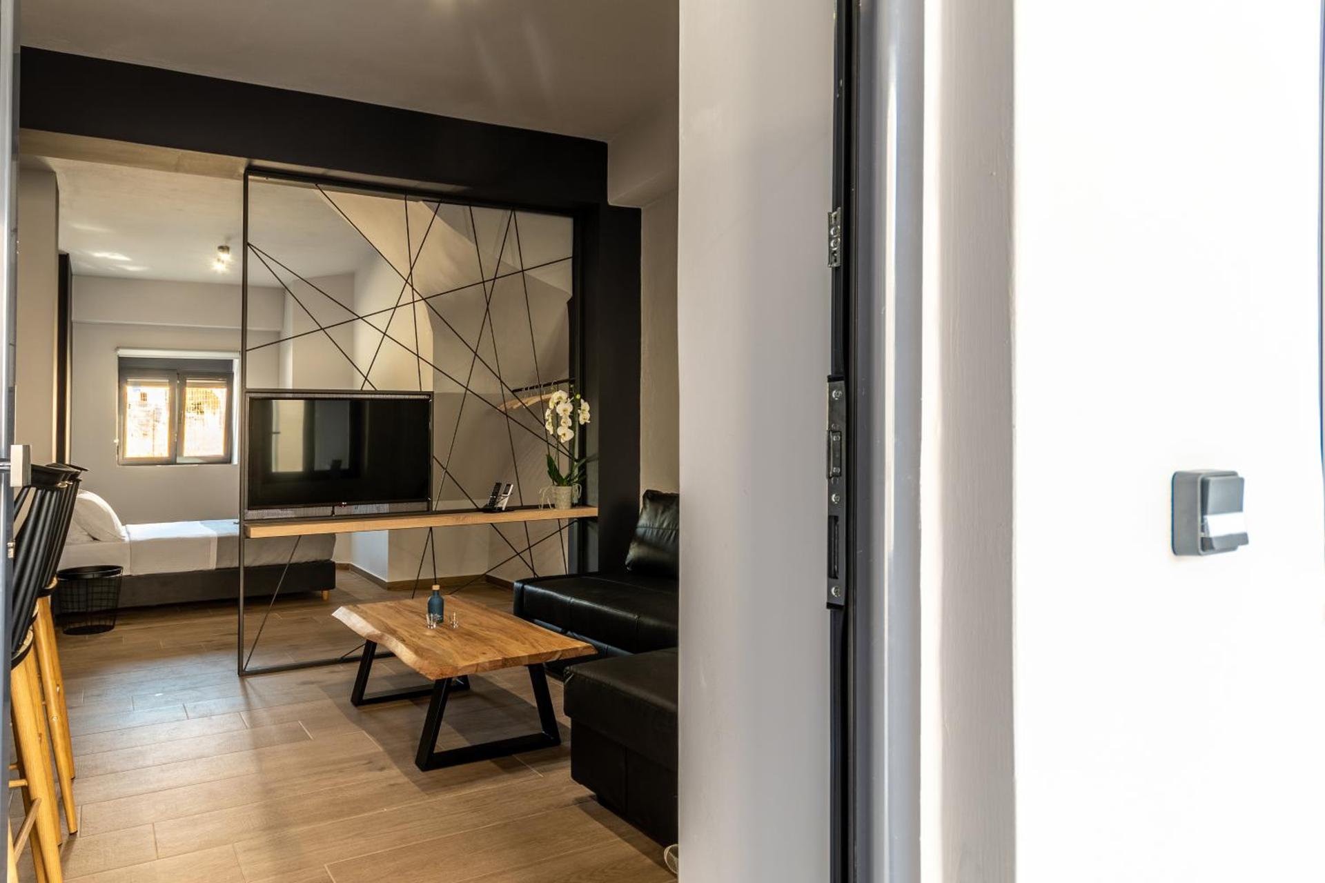 MOS Luxury City Suites - The R suite