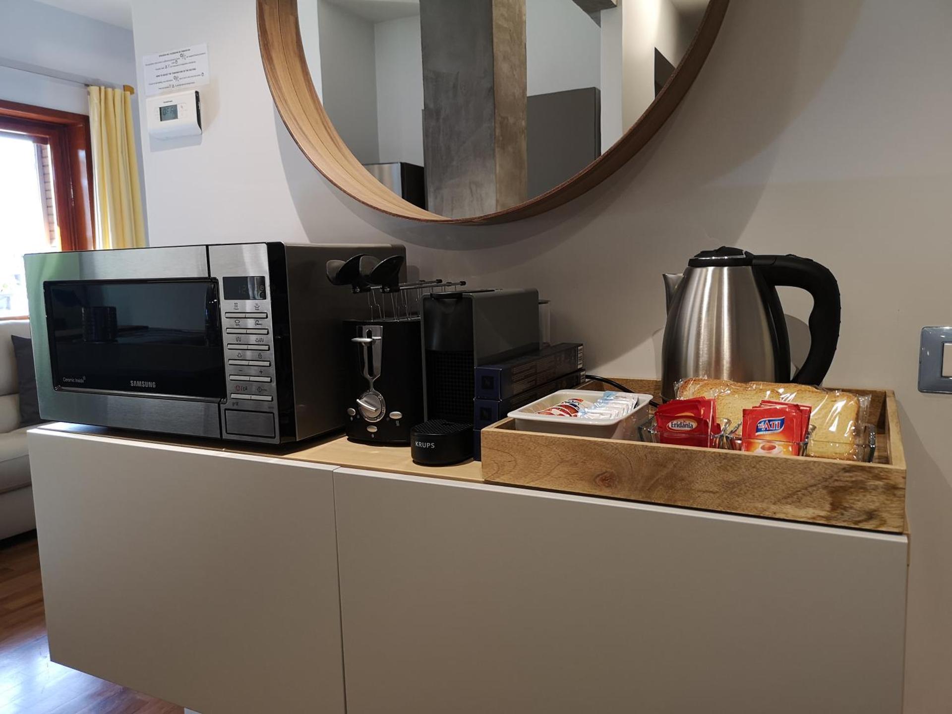 Coffee/tea facilities