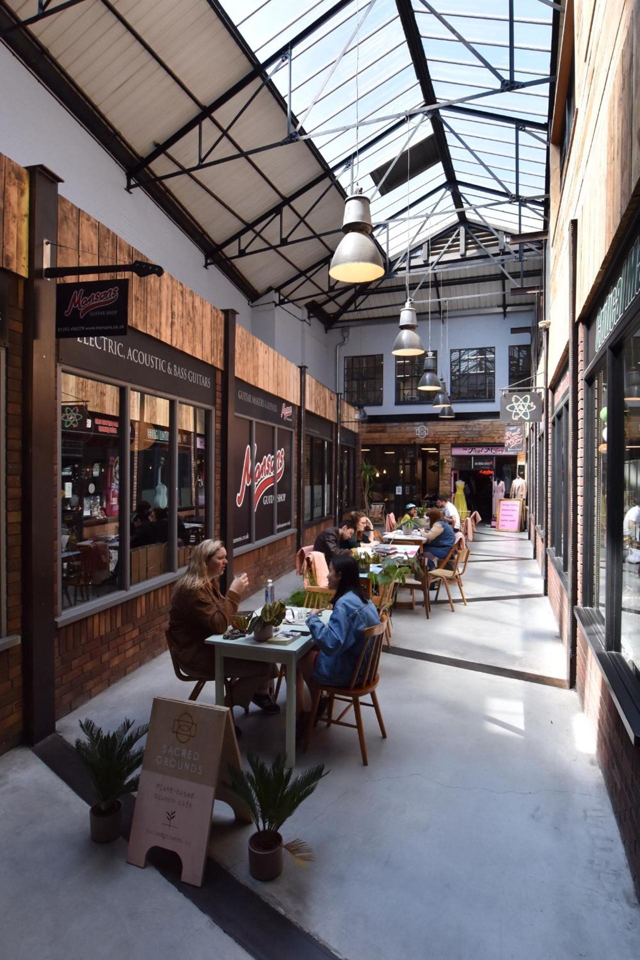 Restaurant/places to eat