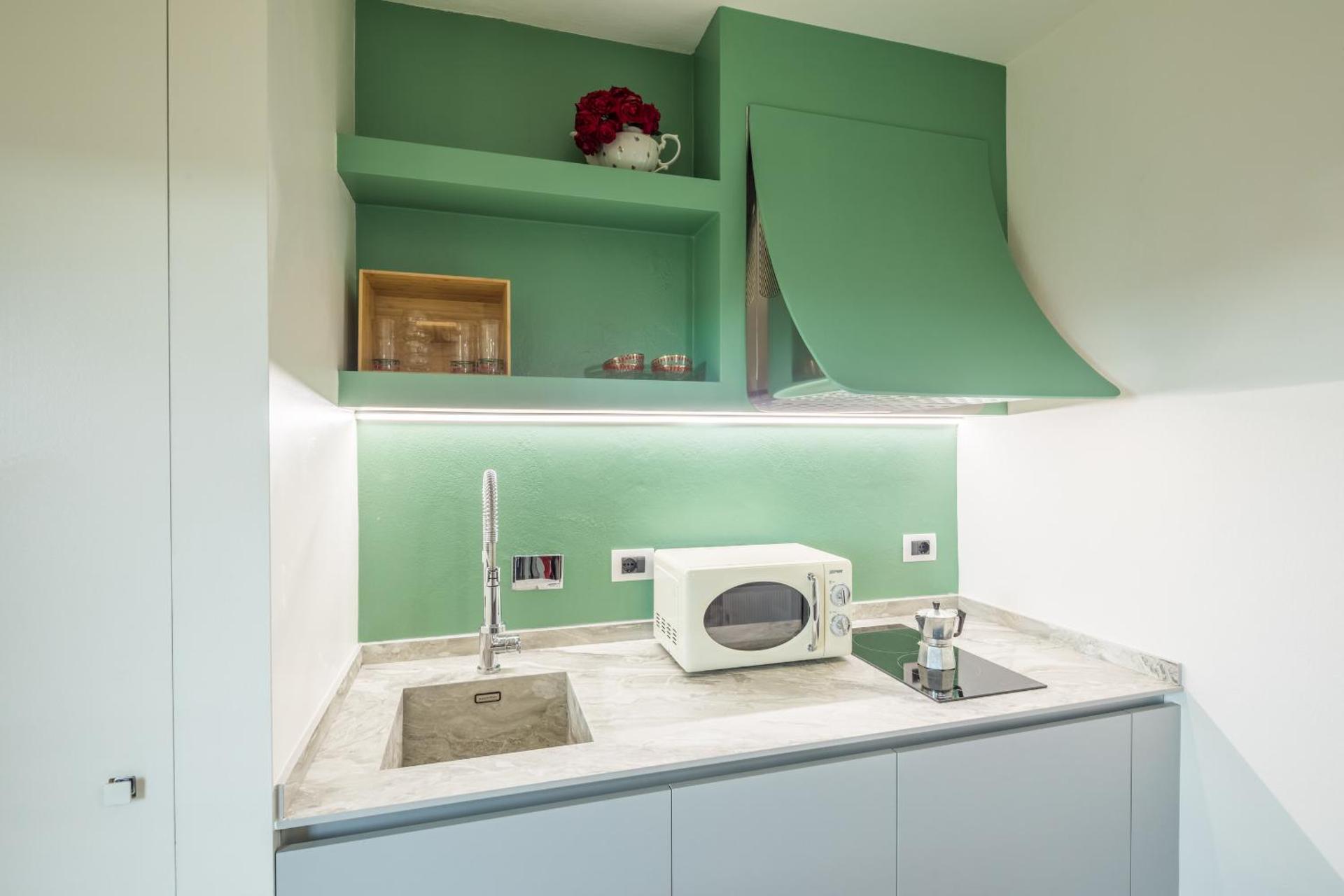 Coffee/tea facilities