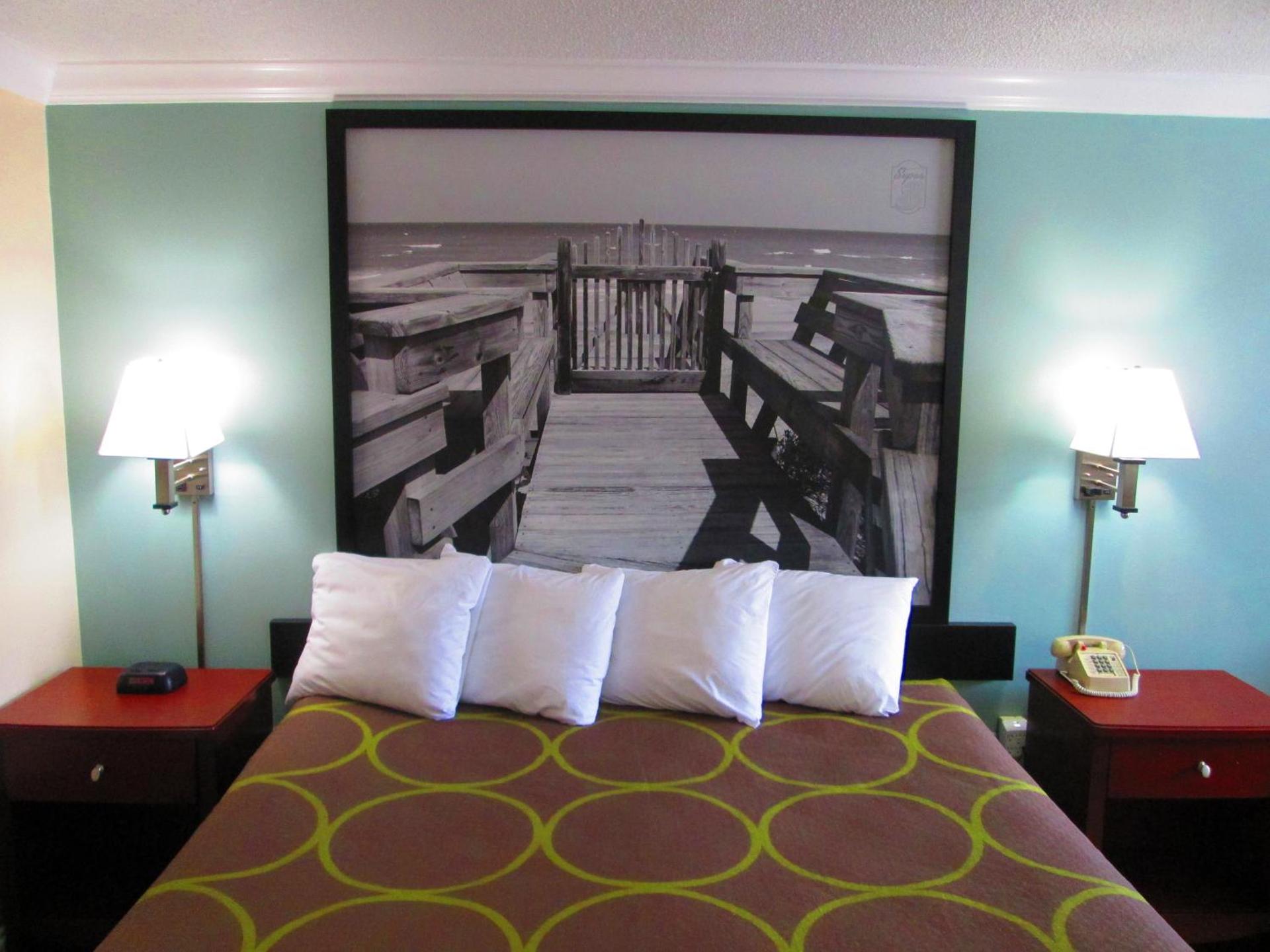 Super 8 by Wyndham Ft Walton Beach