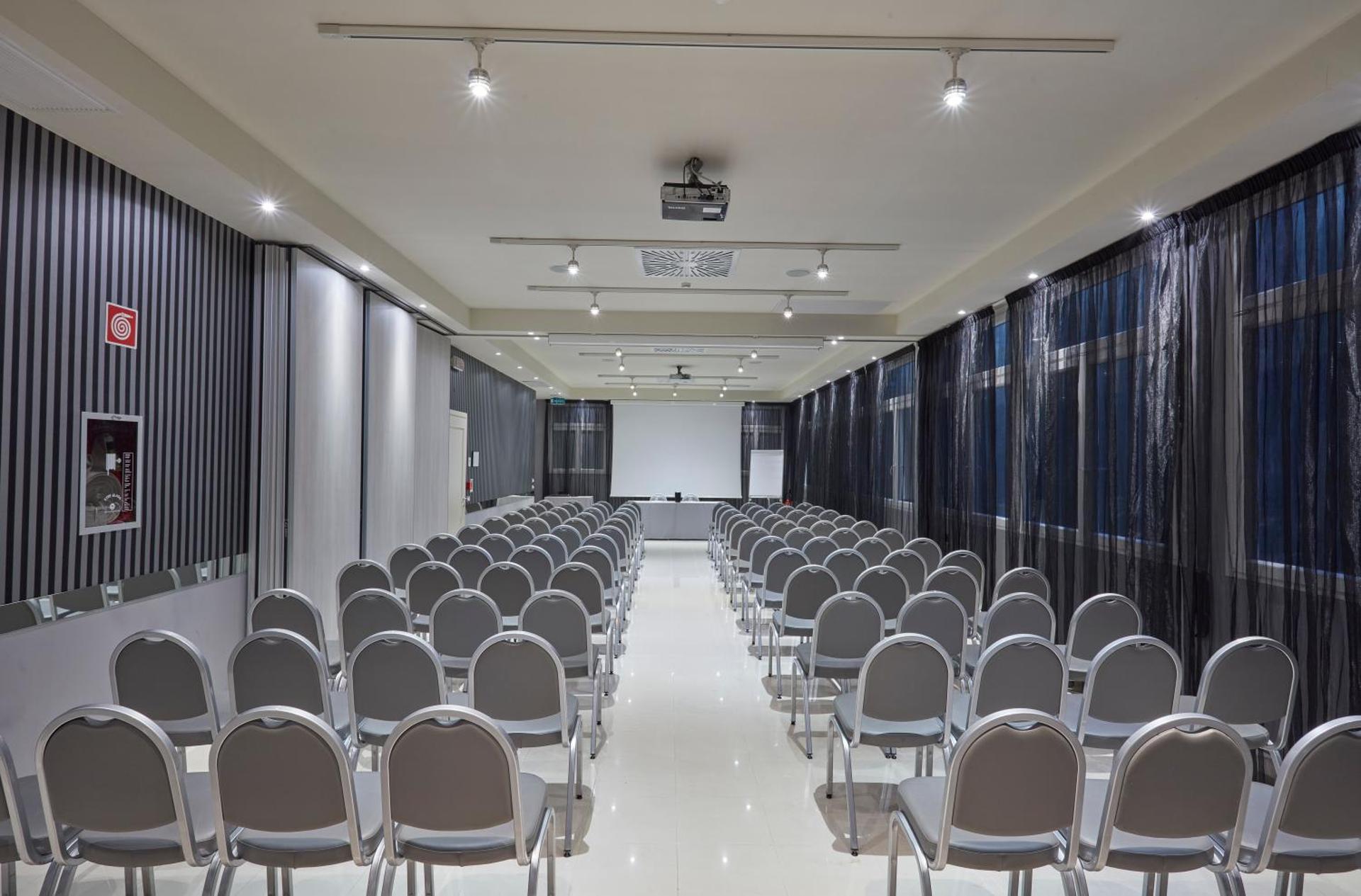 Meeting/conference room