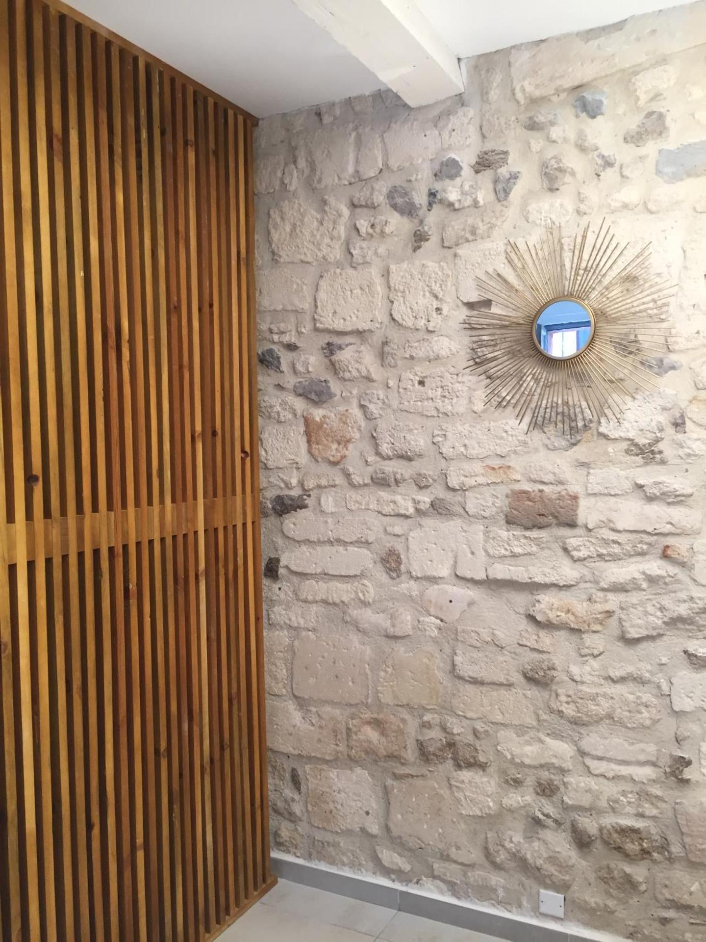 Studio climatisé, La Cloison