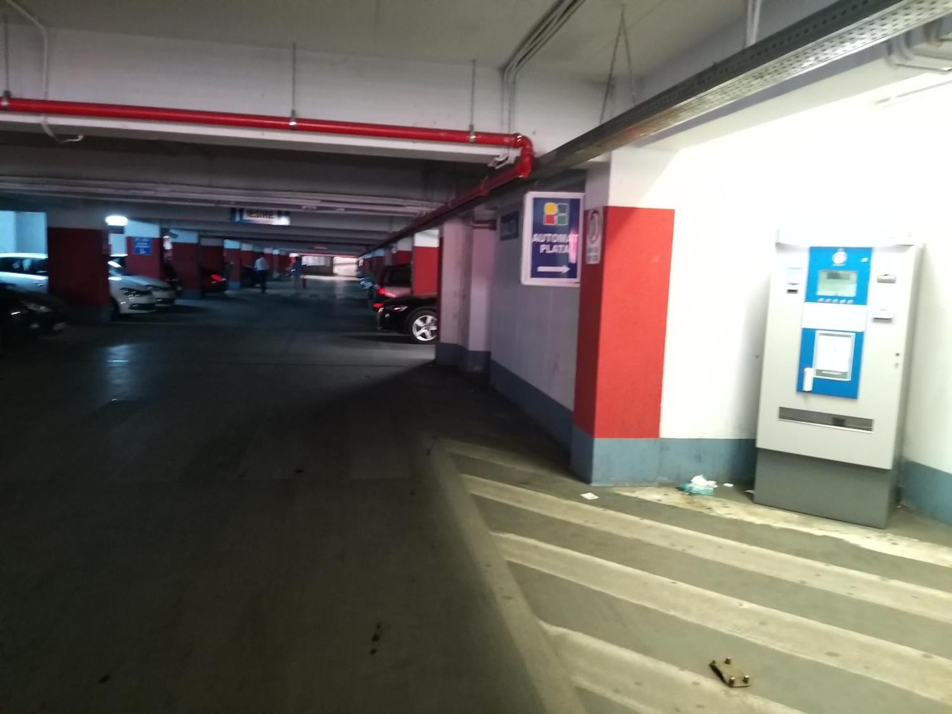 Domum Unirea, across the street of Old City Center