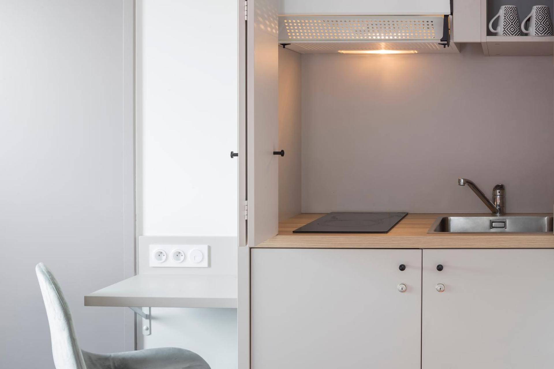 Kitchen or kitchenette