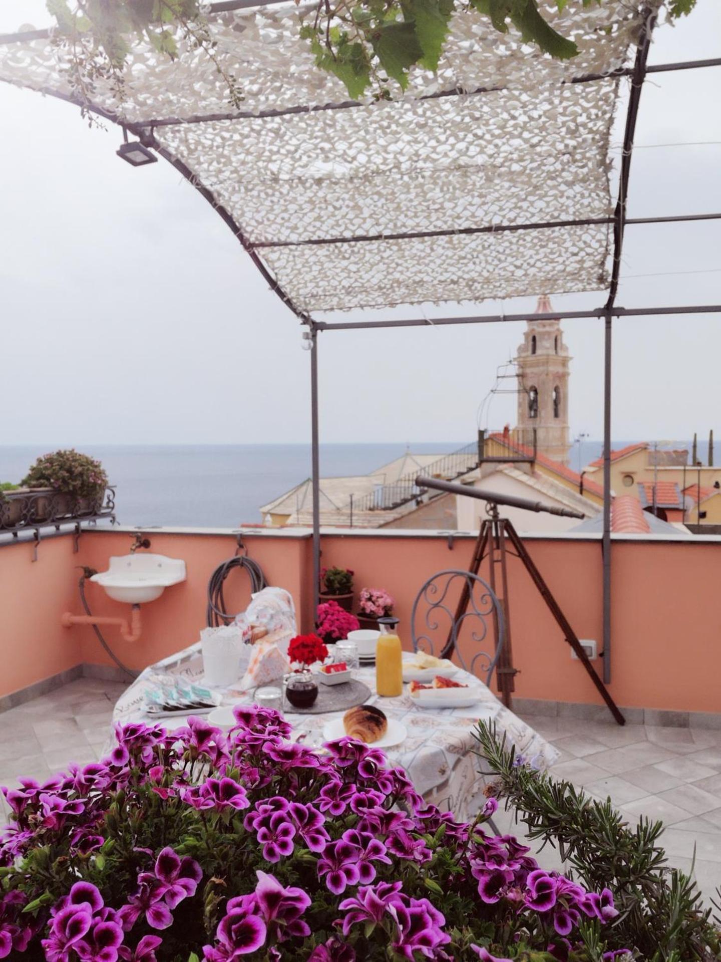 Double Room with Balcony and Sea View