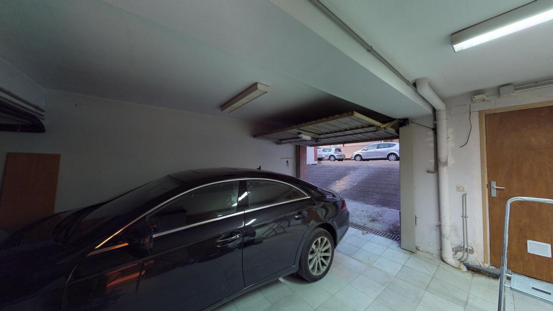 HOUSE OF JOY , CASA EN BANYOLES