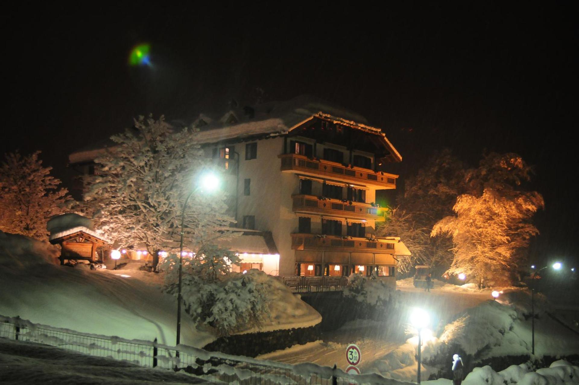 Rauzi Hotel Garnì & apartments