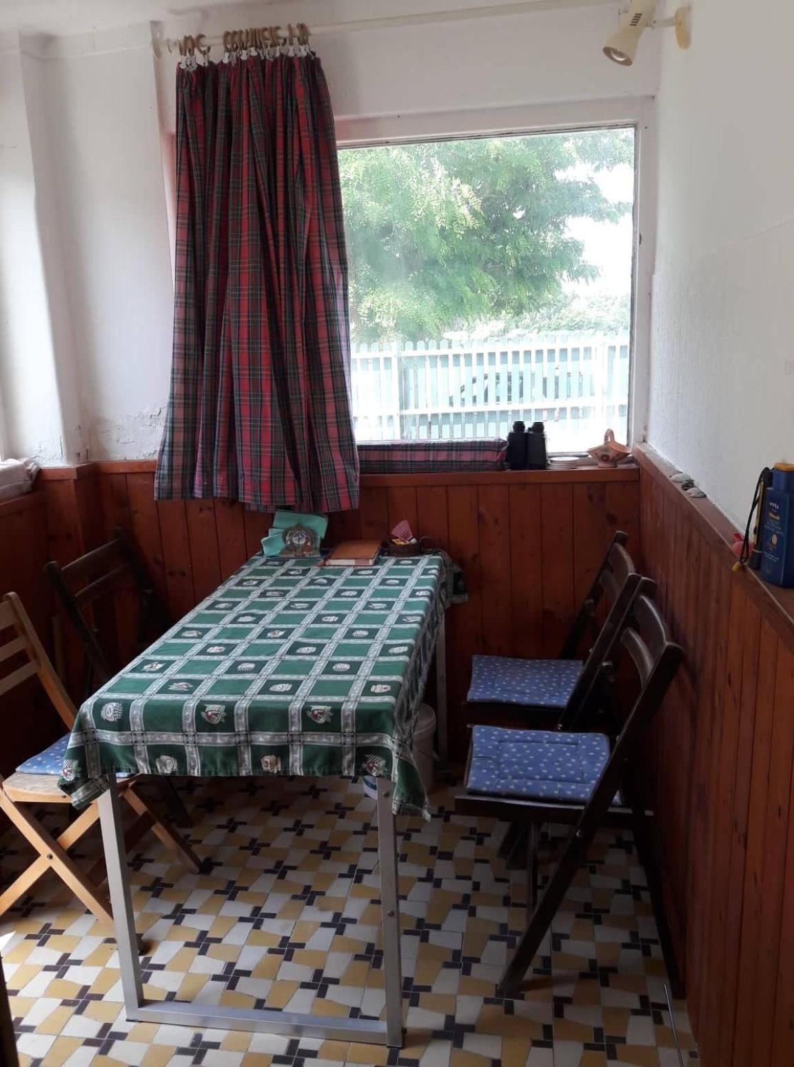 Házikó a Duna-parton