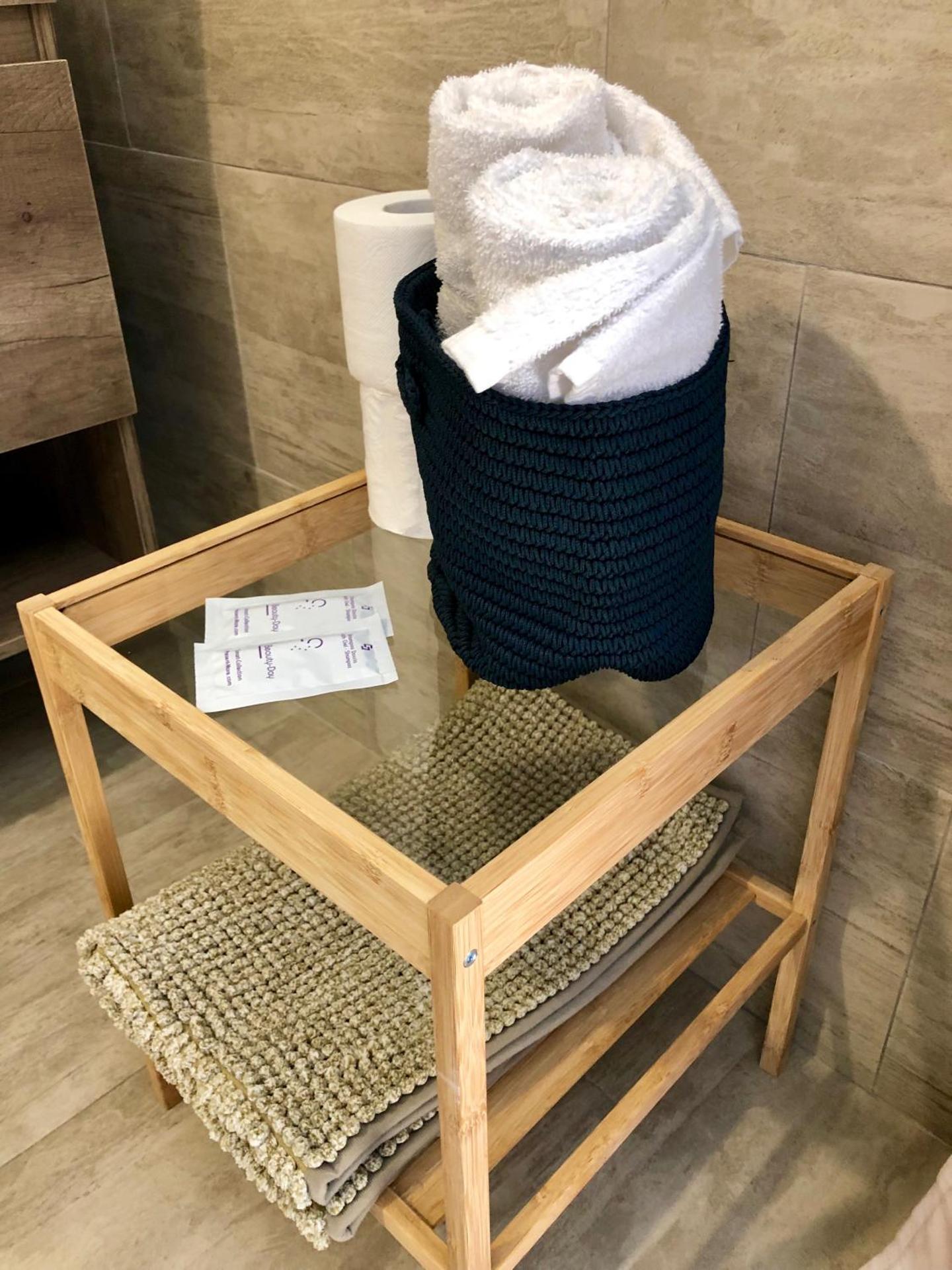 Mondello Beach Rooms - by the sea