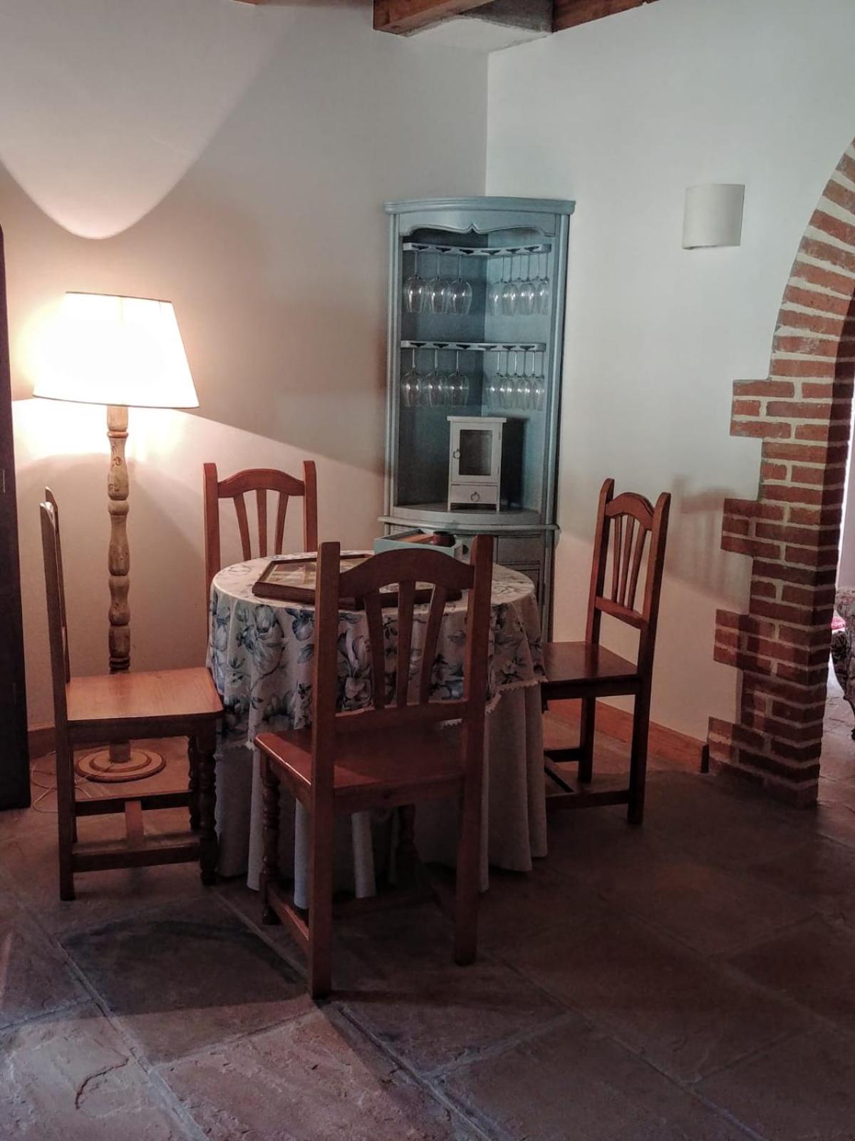 Trisileja en Novales