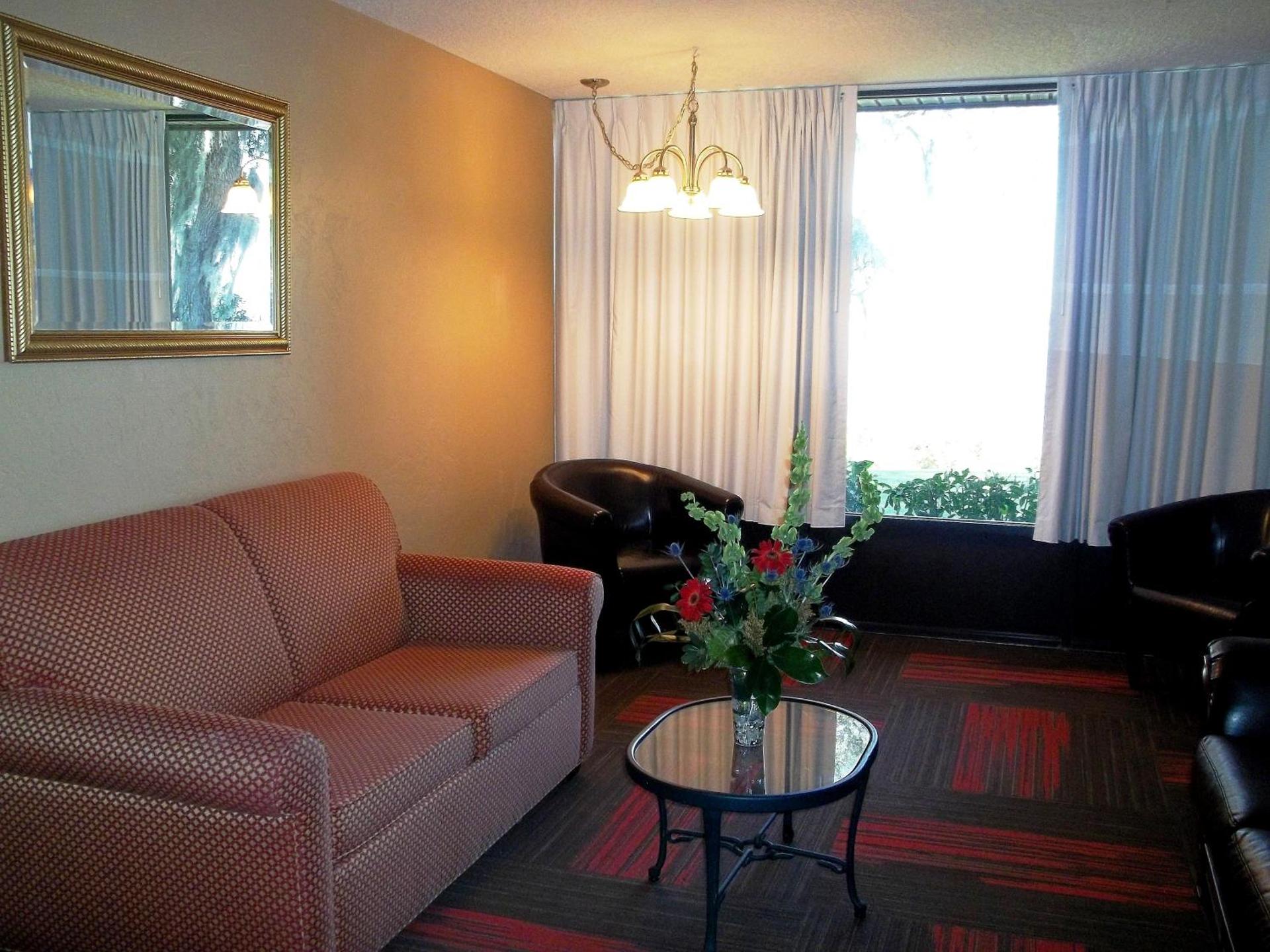 King Room with Riverview - Interior