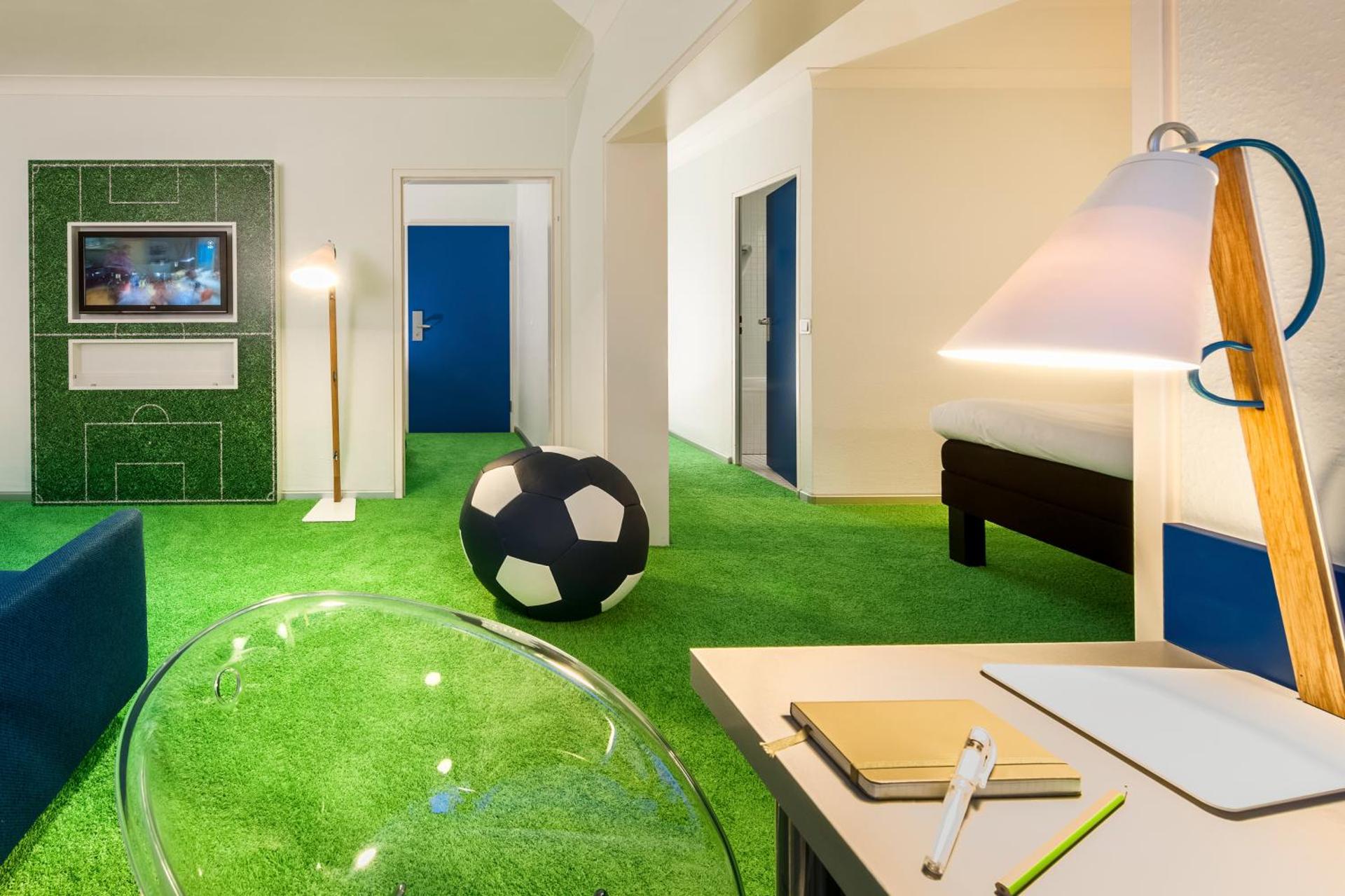 Photo of the whole room