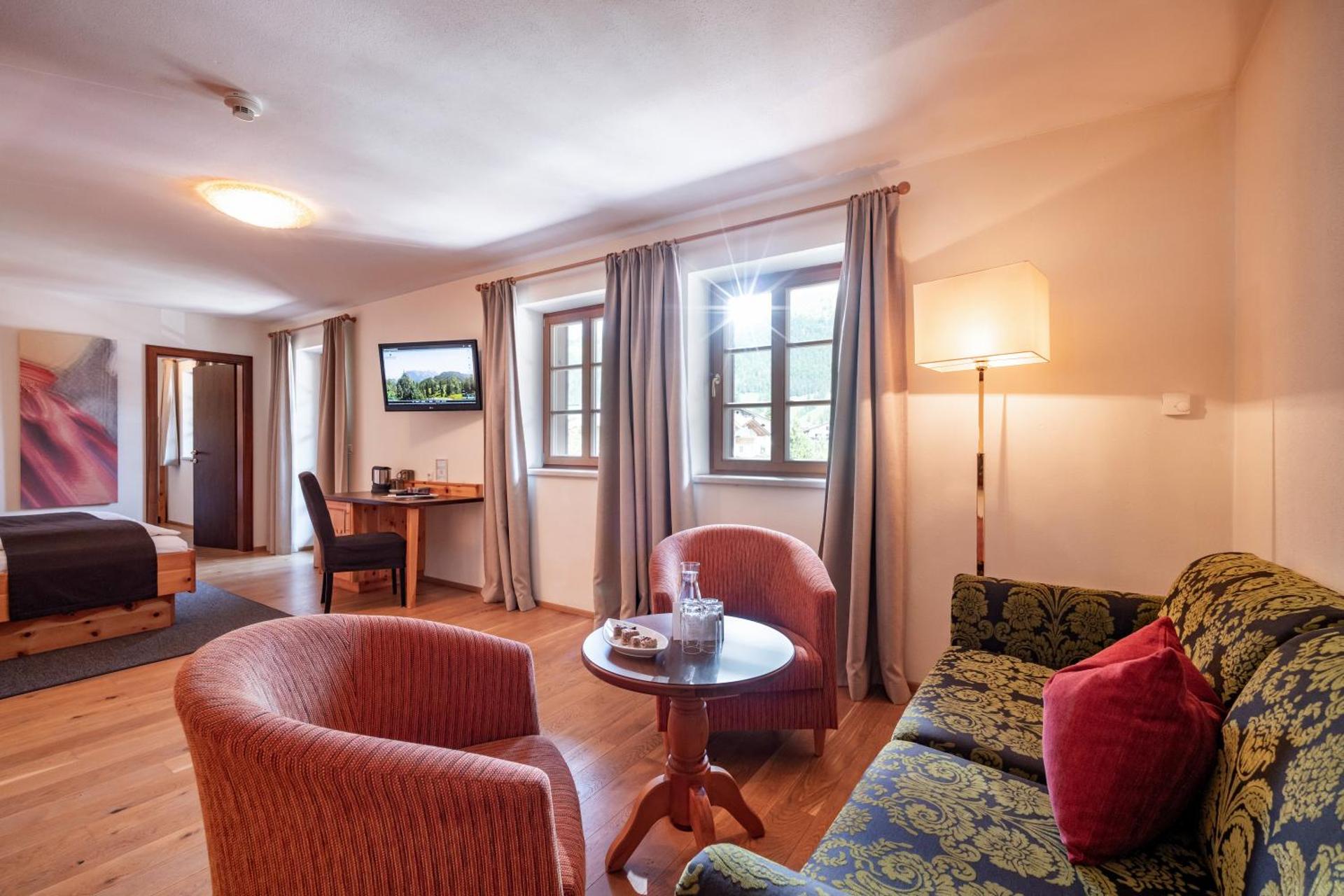 Photo of the whole room