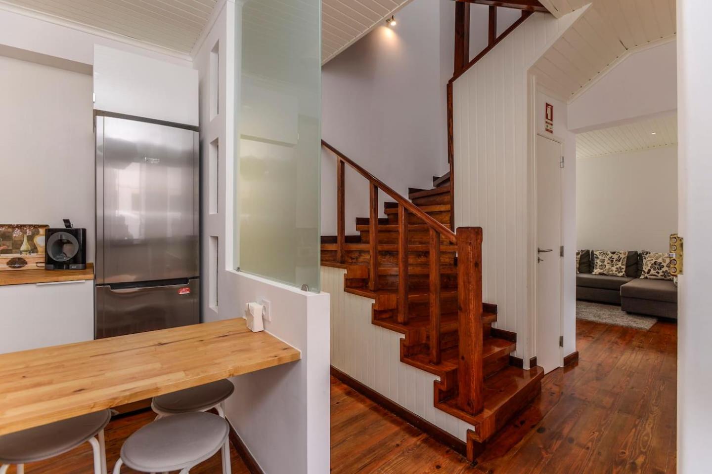 Seaside Family Townhouse - 100m from the sea!