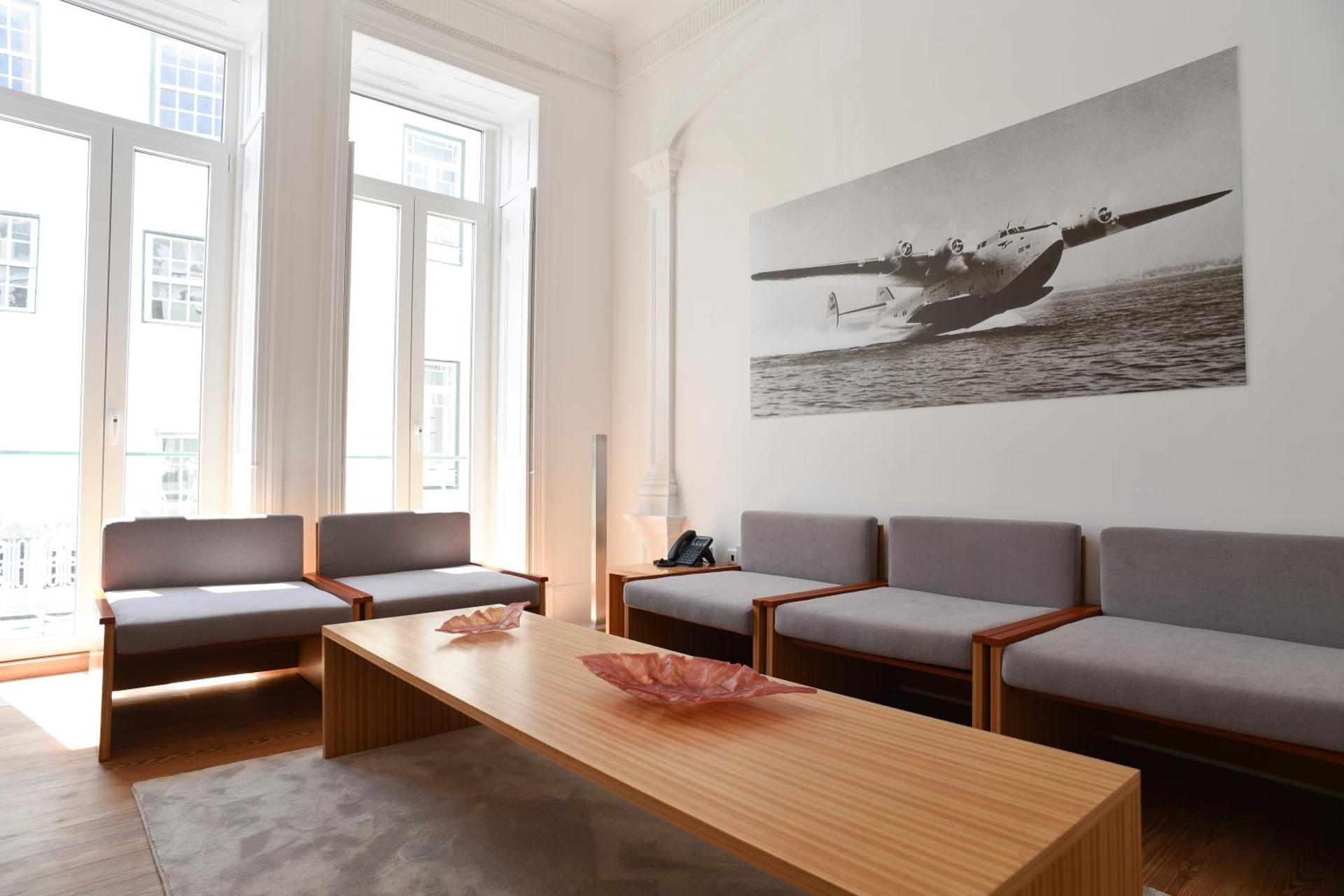 Communal lounge/ TV room