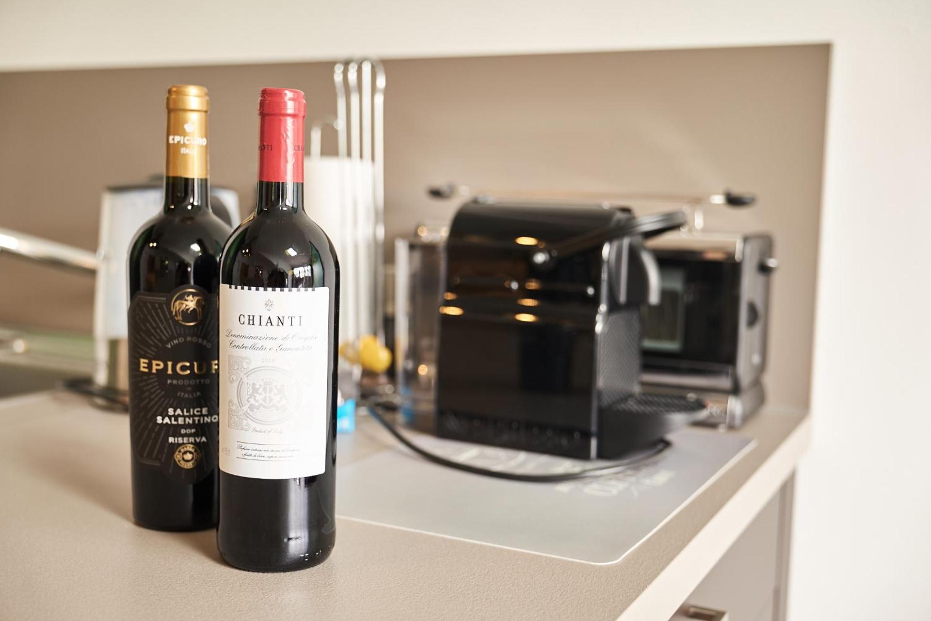 Coffee/tea facilities