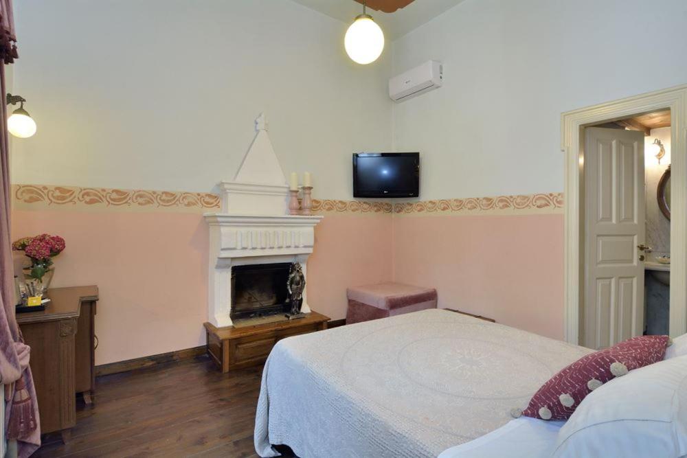 Standard Double Room with Fireplace