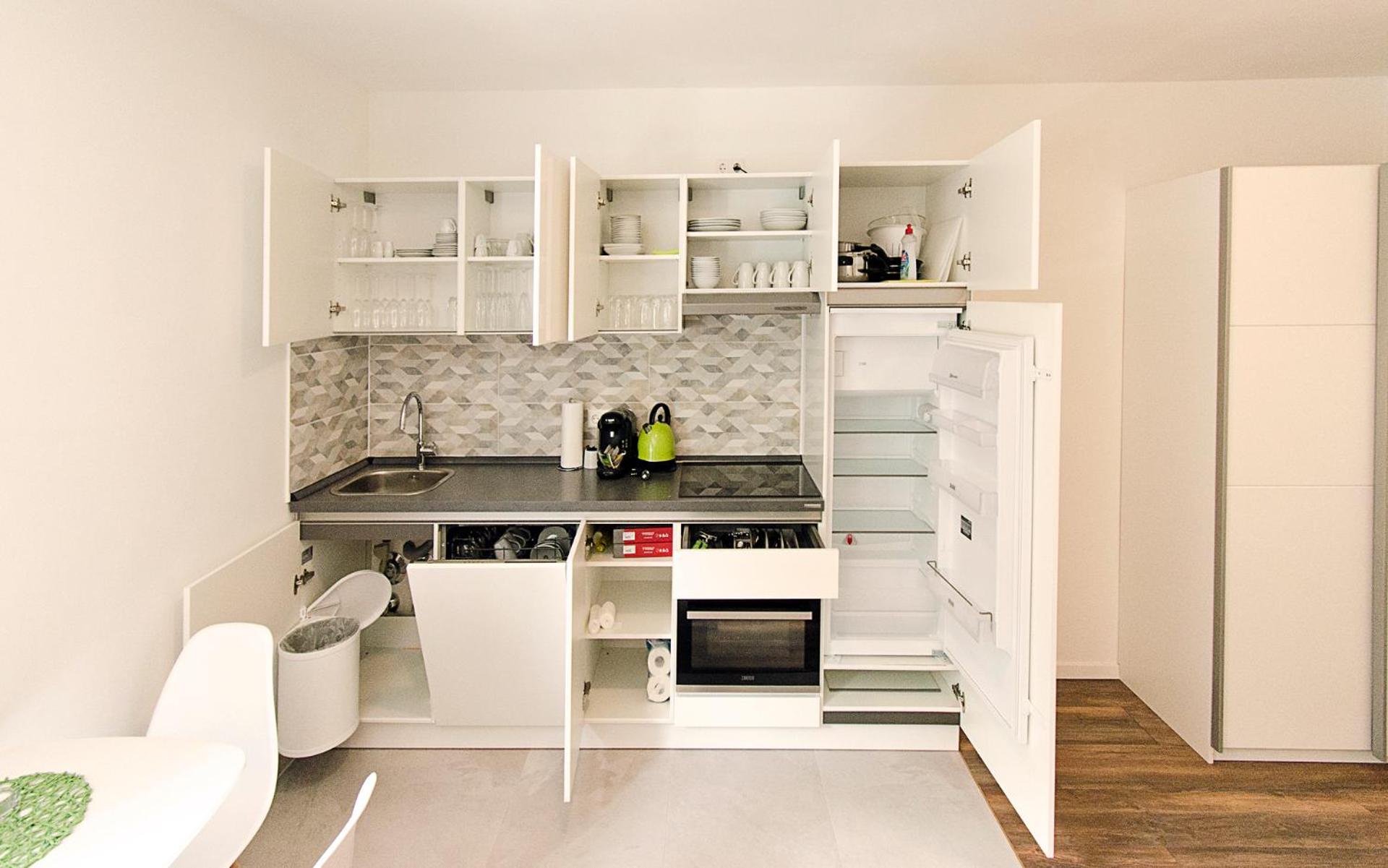 Kitchen or kitchenette