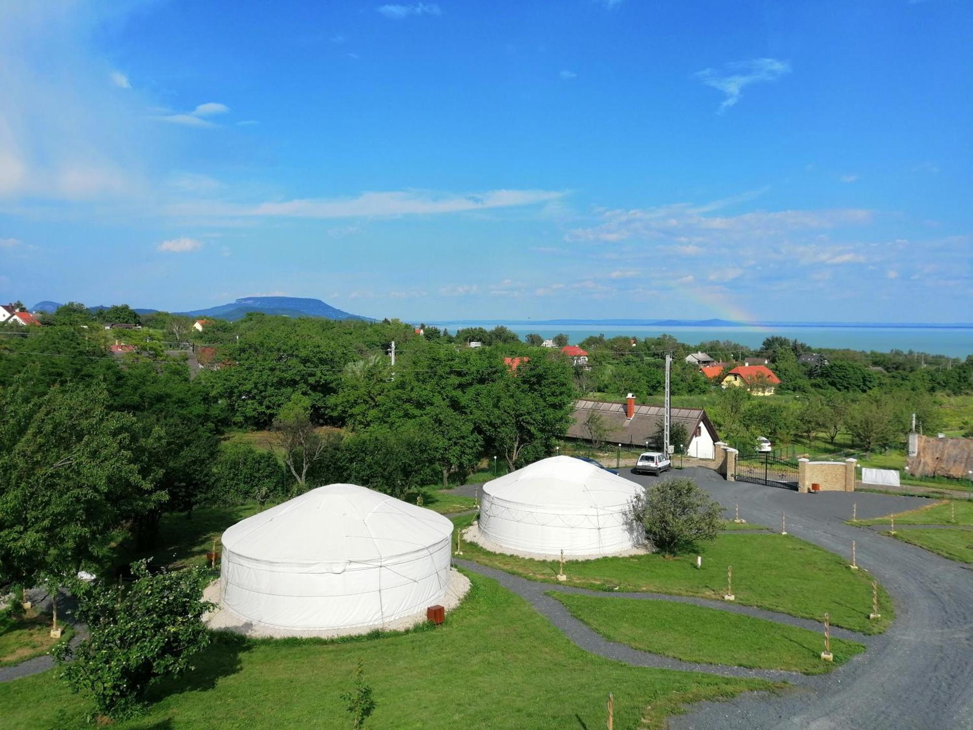 Jurta Hotel Balatongyörök