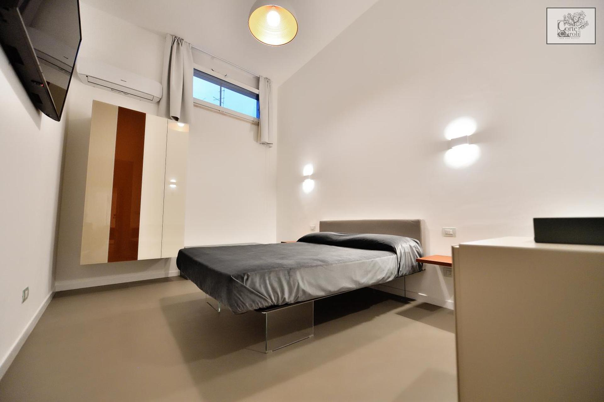 Corte Cairoli B&B and Suites