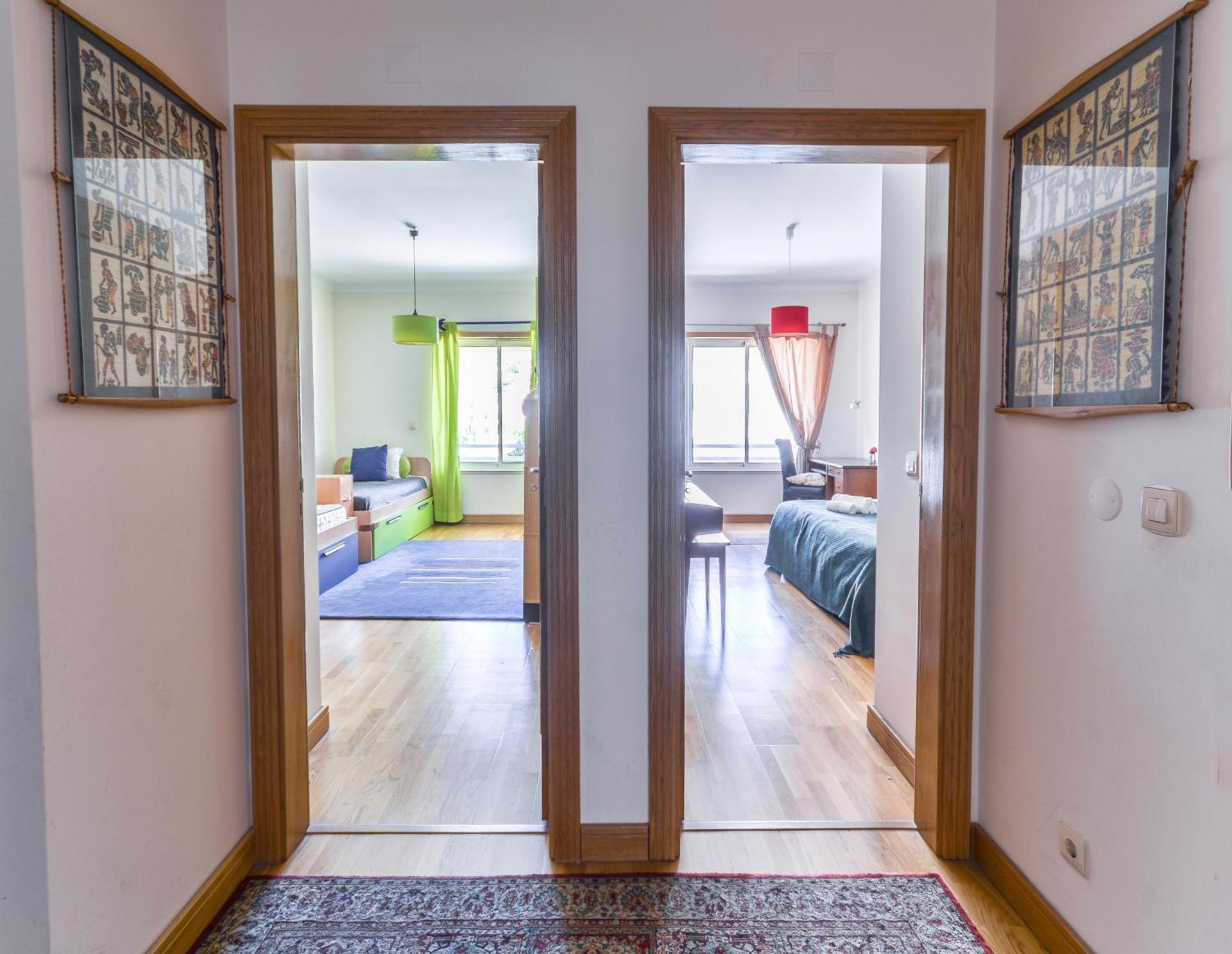 Fantastic Seaside Family Apartment with Pool