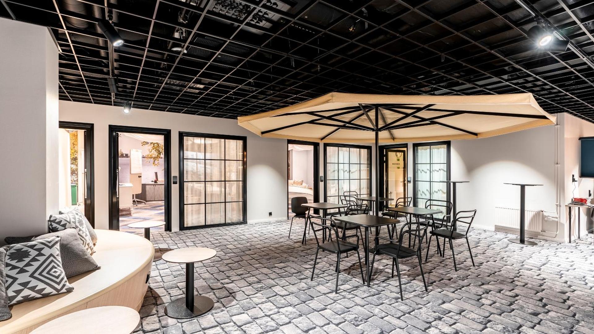 Meeting/conference room