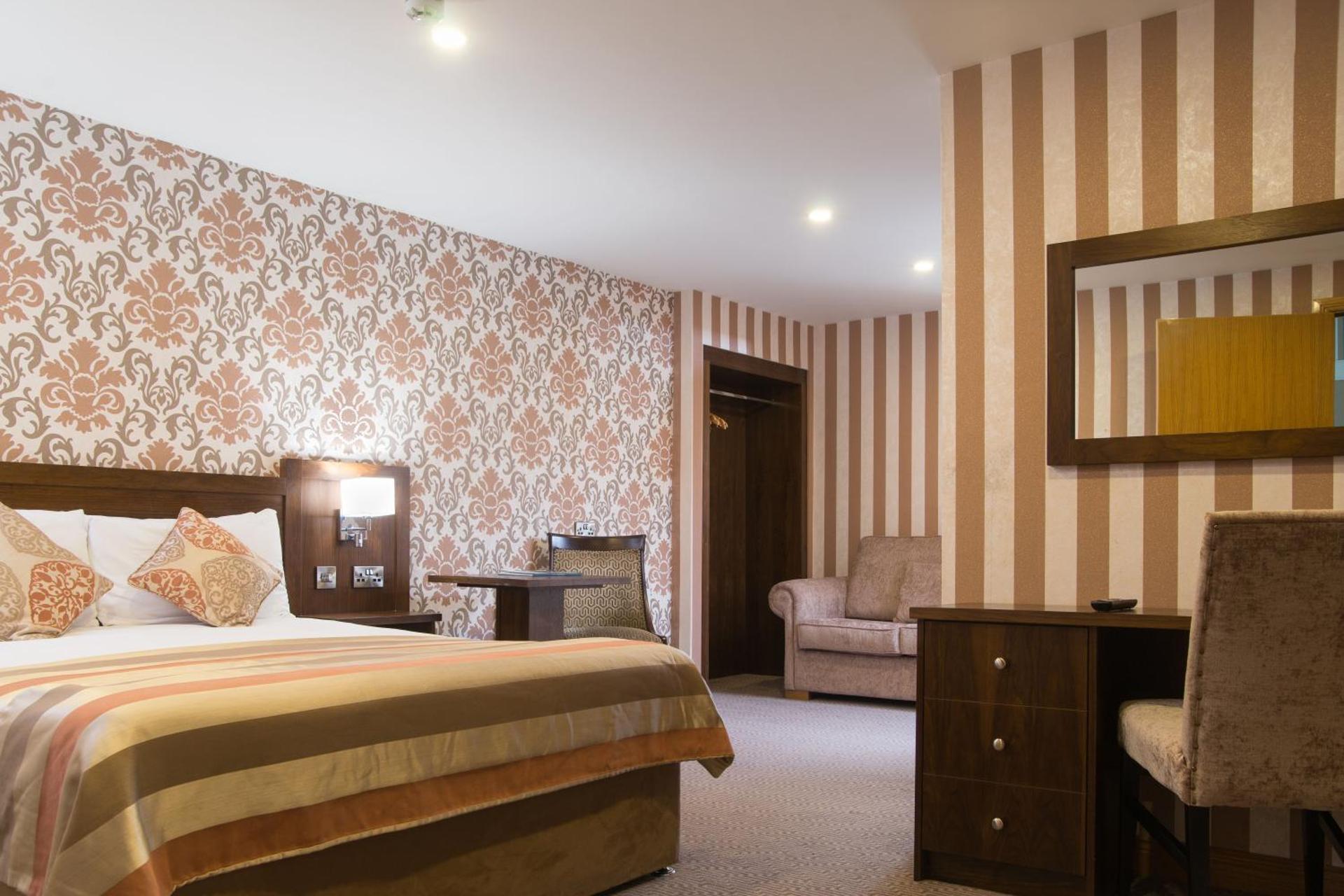 Holyrood Hotel - Leisure Centre & The Spa at Orchids