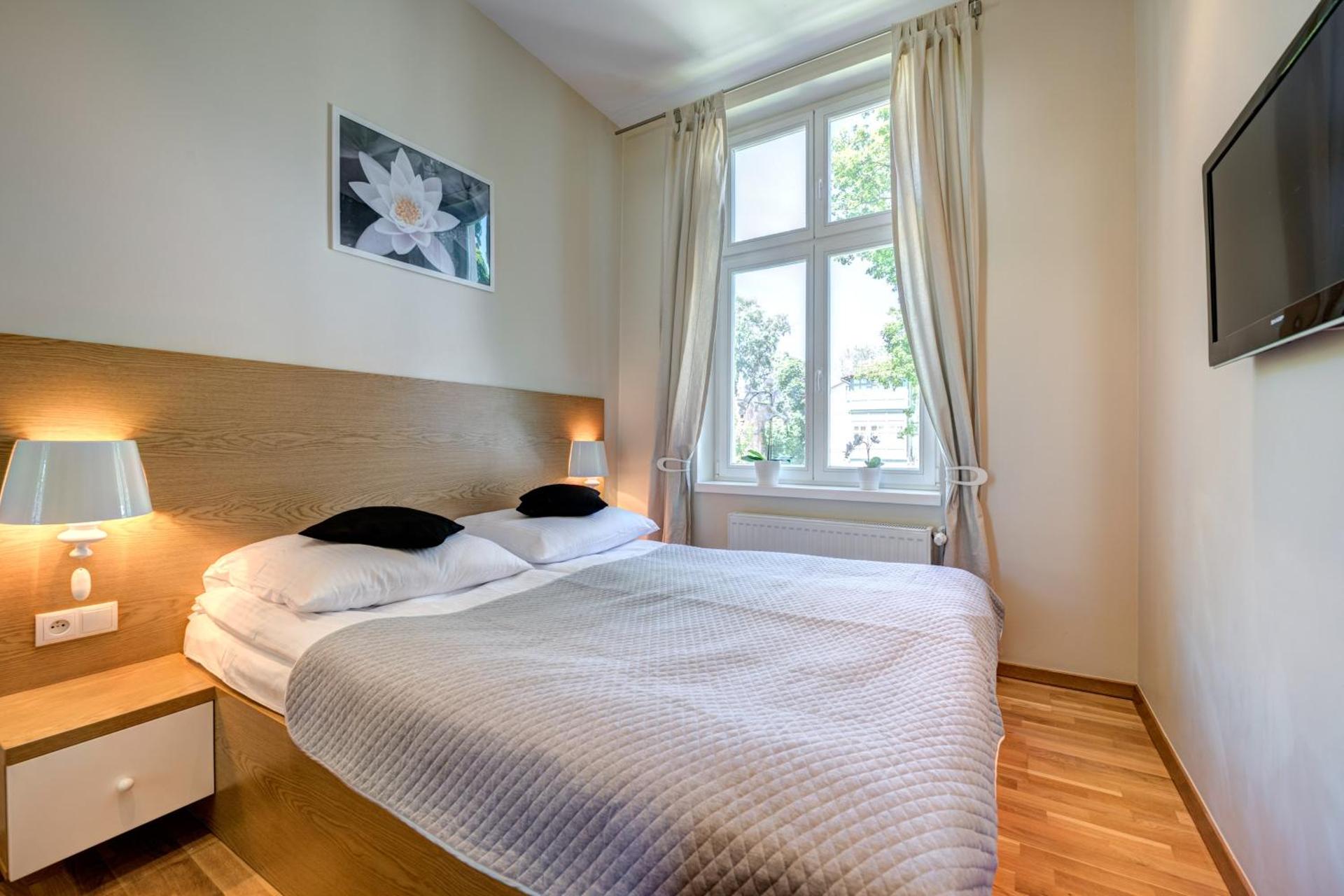 DR Apartments - Frank