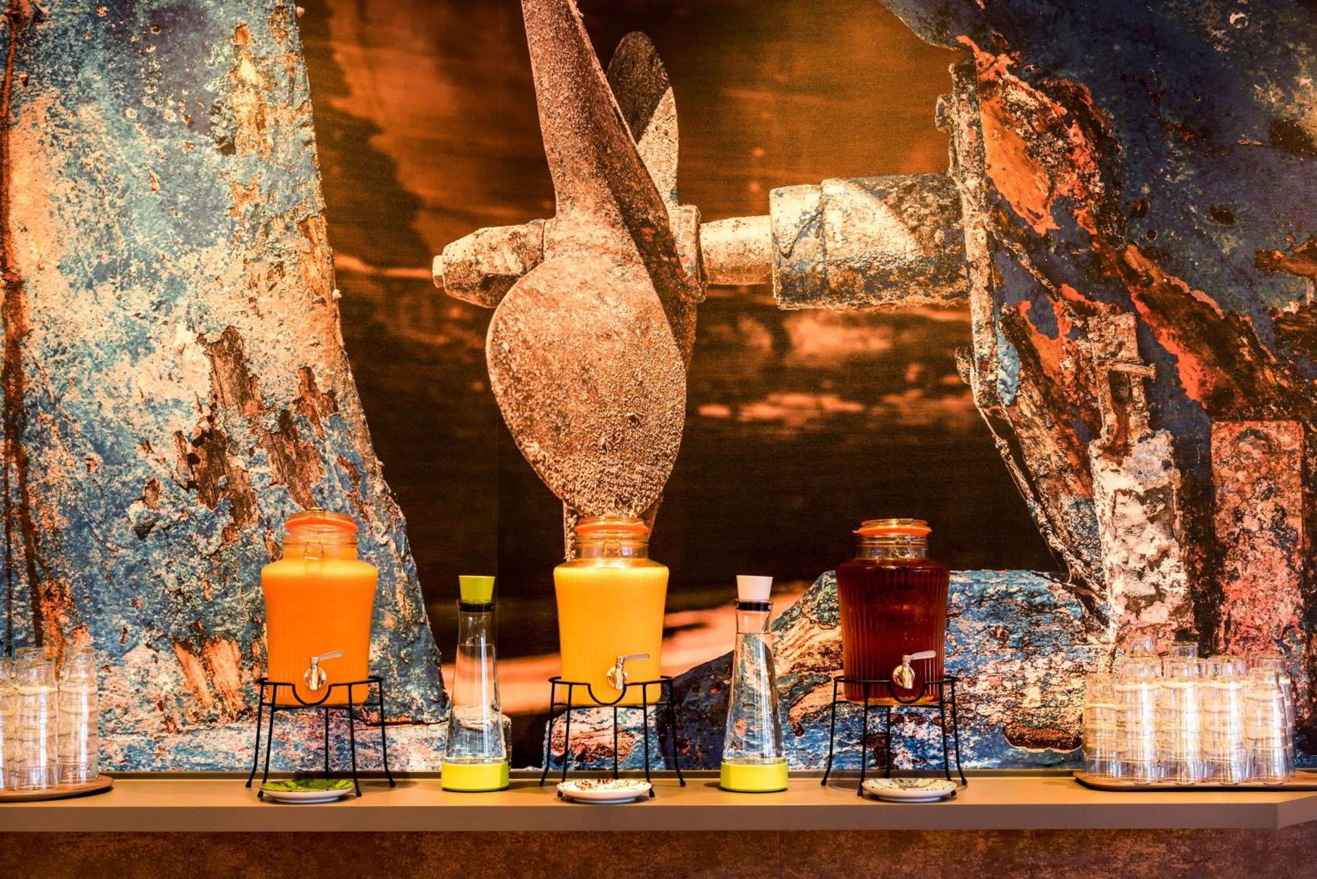 Restaurant/places to eat